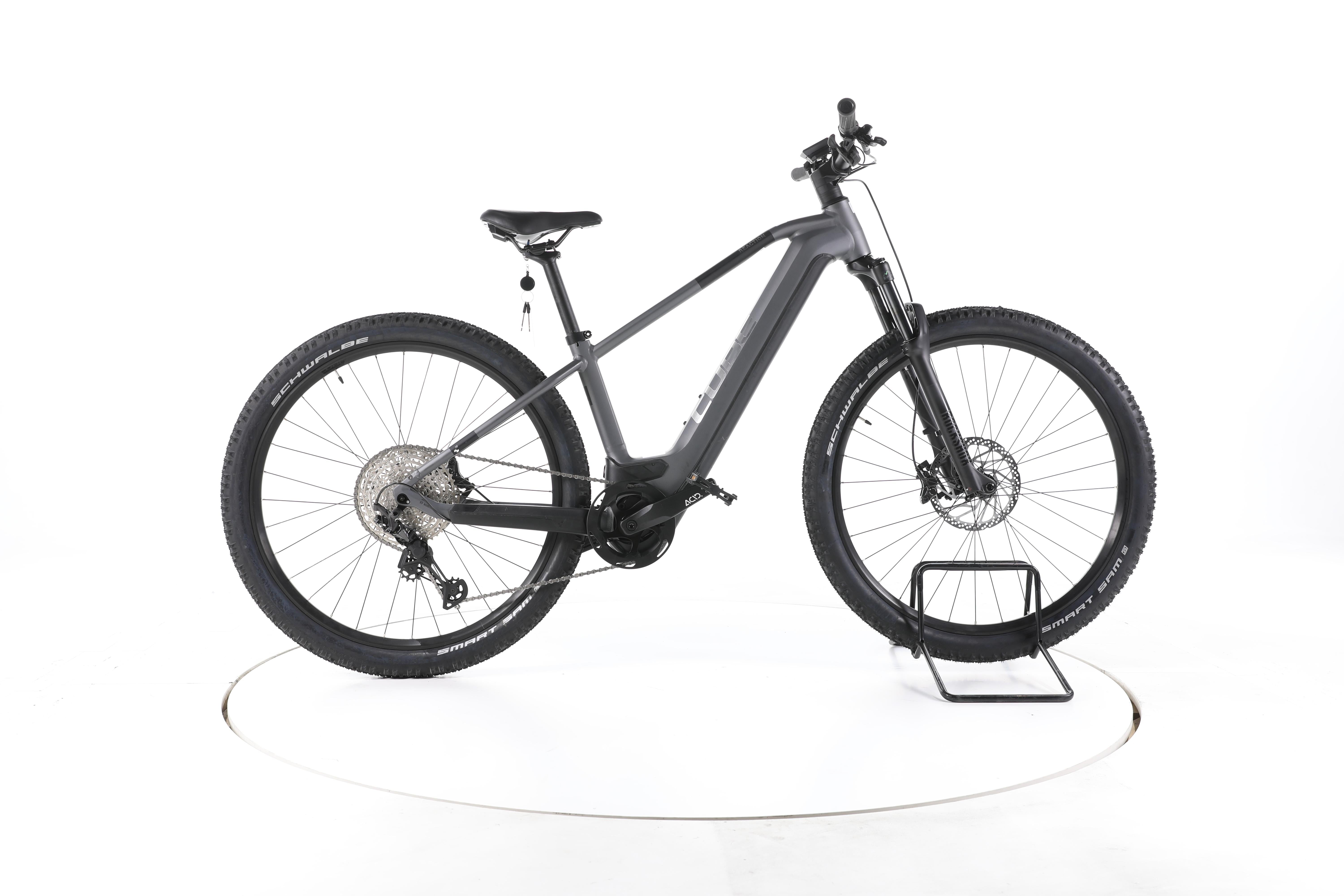 Cube REACTION HYBRID, RACE 750 2024