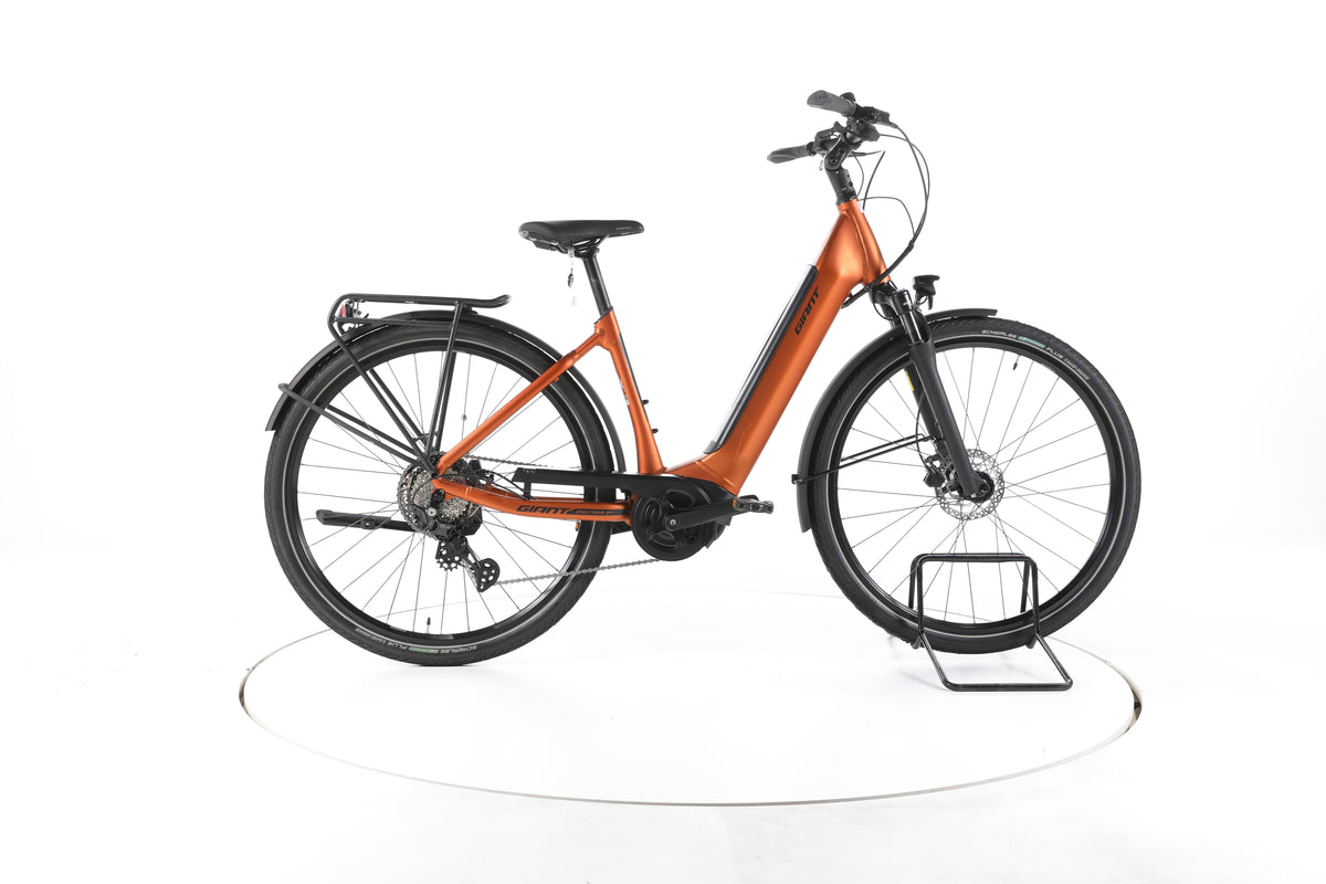 Giant Dailytour E+2 LDS Trekking E-Bike Tiefeinsteiger - Image 1