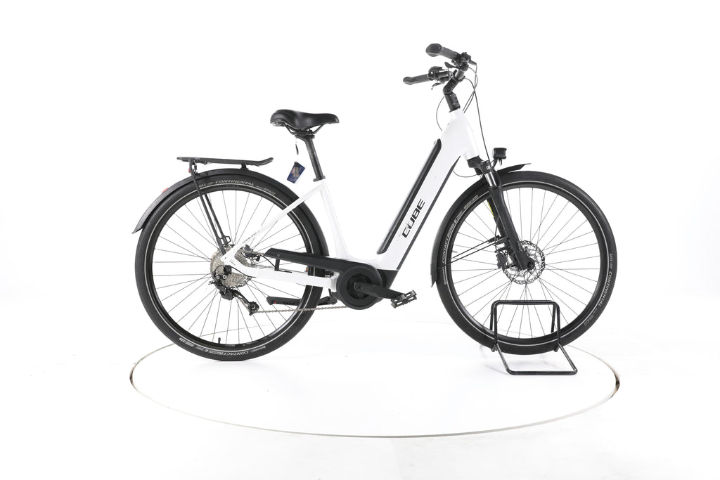 Cube Supreme Sport Hybrid ONE Trekking E-Bike Tiefeinsteiger - Image 1