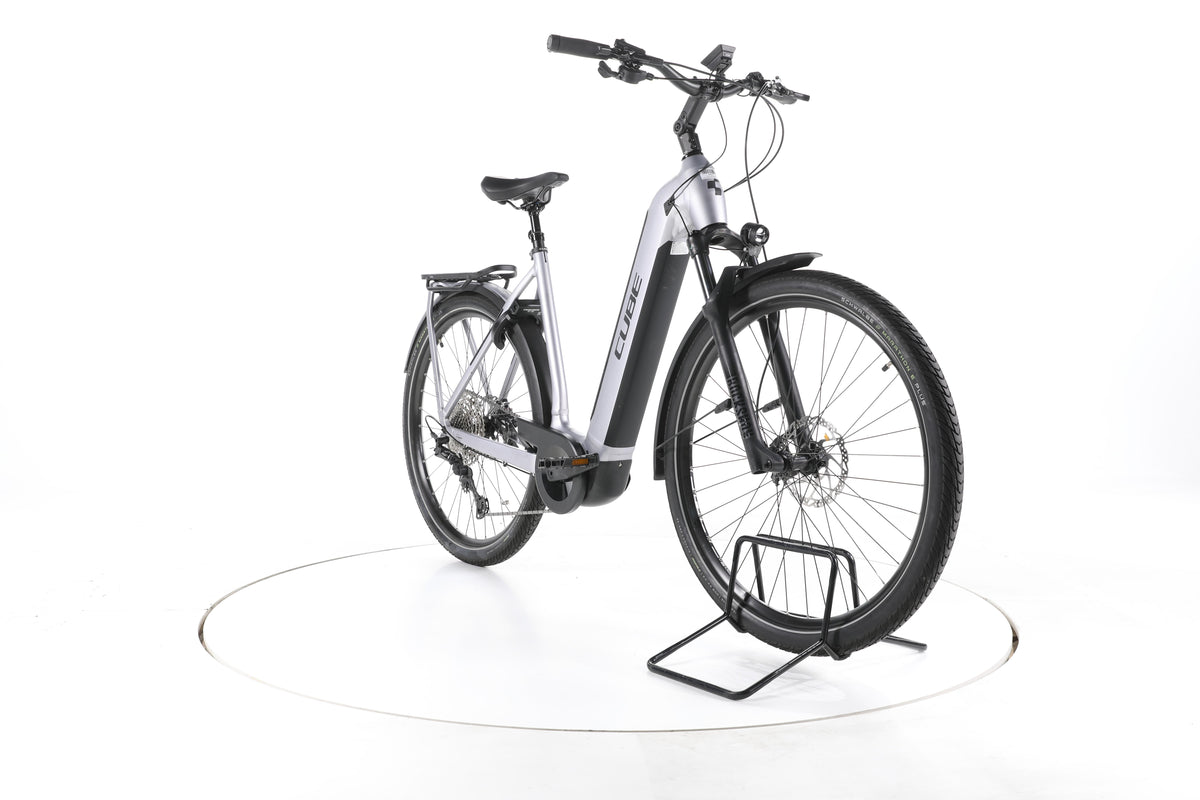 Cube Kathmandu Hybrid SLX Trekking E-Bike Tiefeinsteiger - Image 3