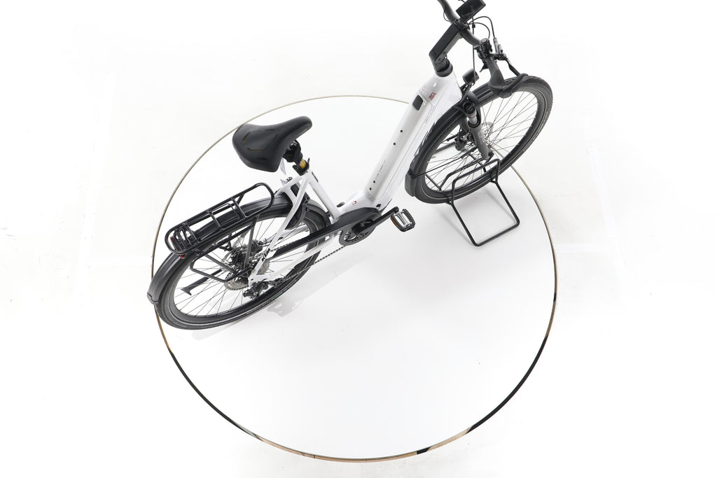 KTM Cento 10 Plus Trekking E-Bike Tiefeinsteiger 2025 - Image 24