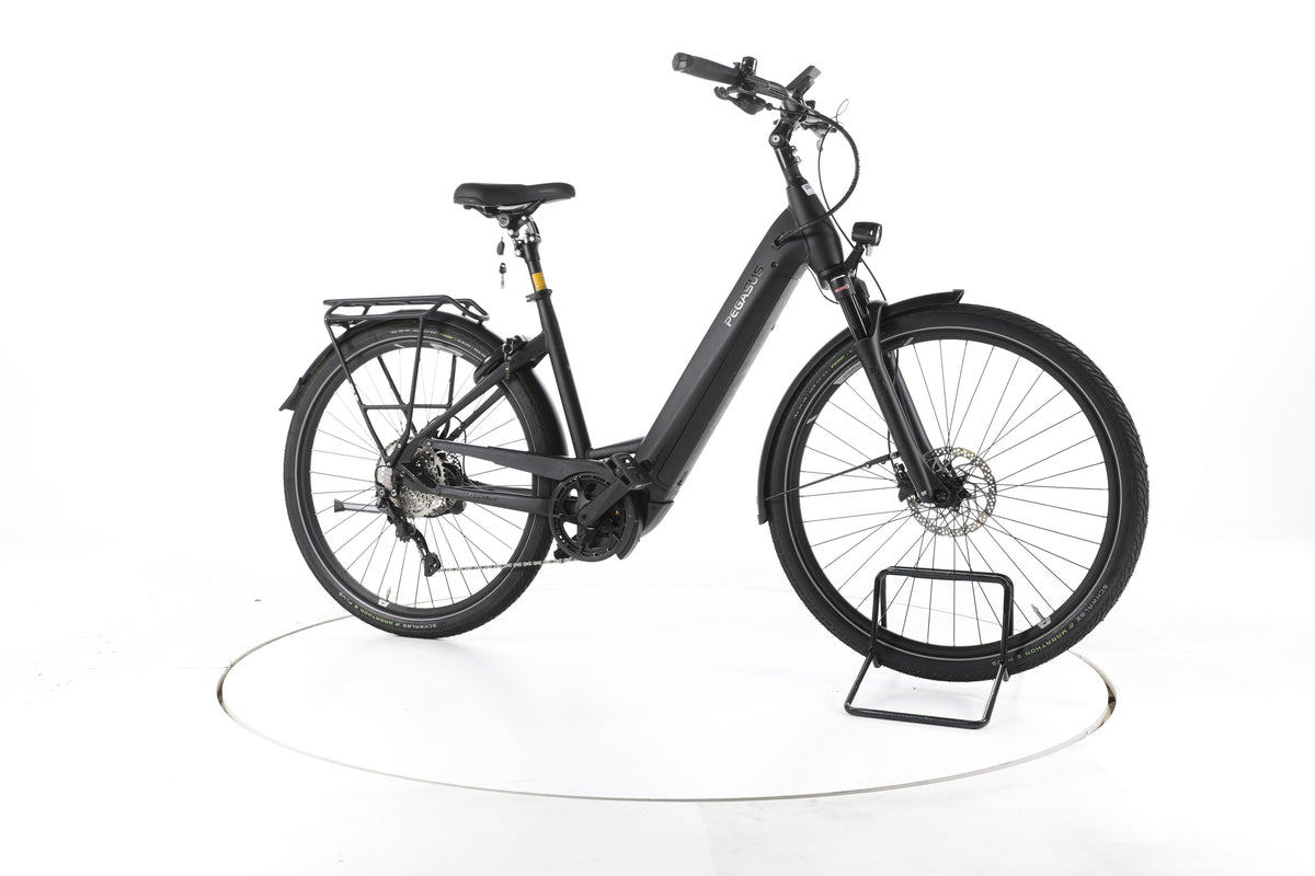Pegasus Premio EVO 10 Lite Trekking E-Bike - Image 2