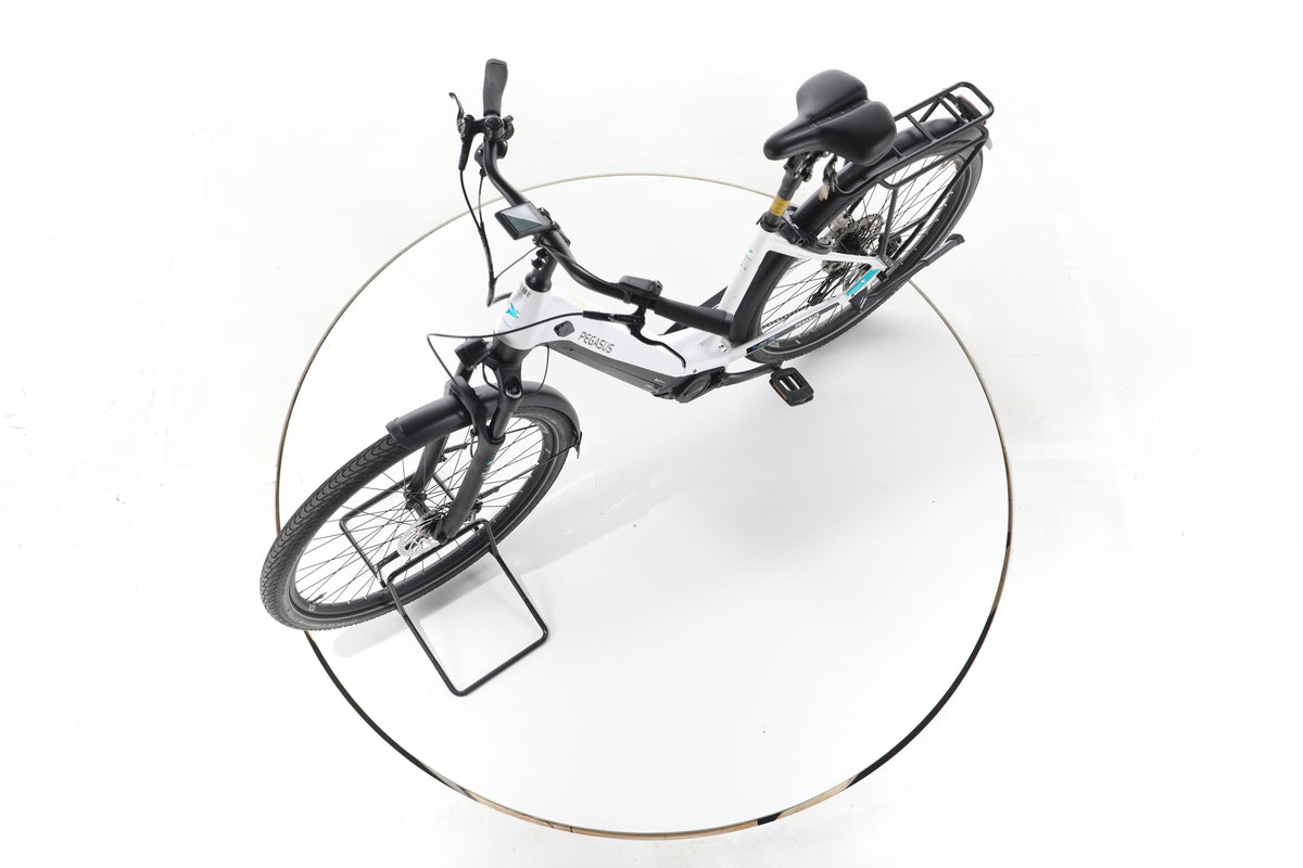Pegasus Premio EVO Lite Trekking E-Bike Tiefeinsteiger - Image 18