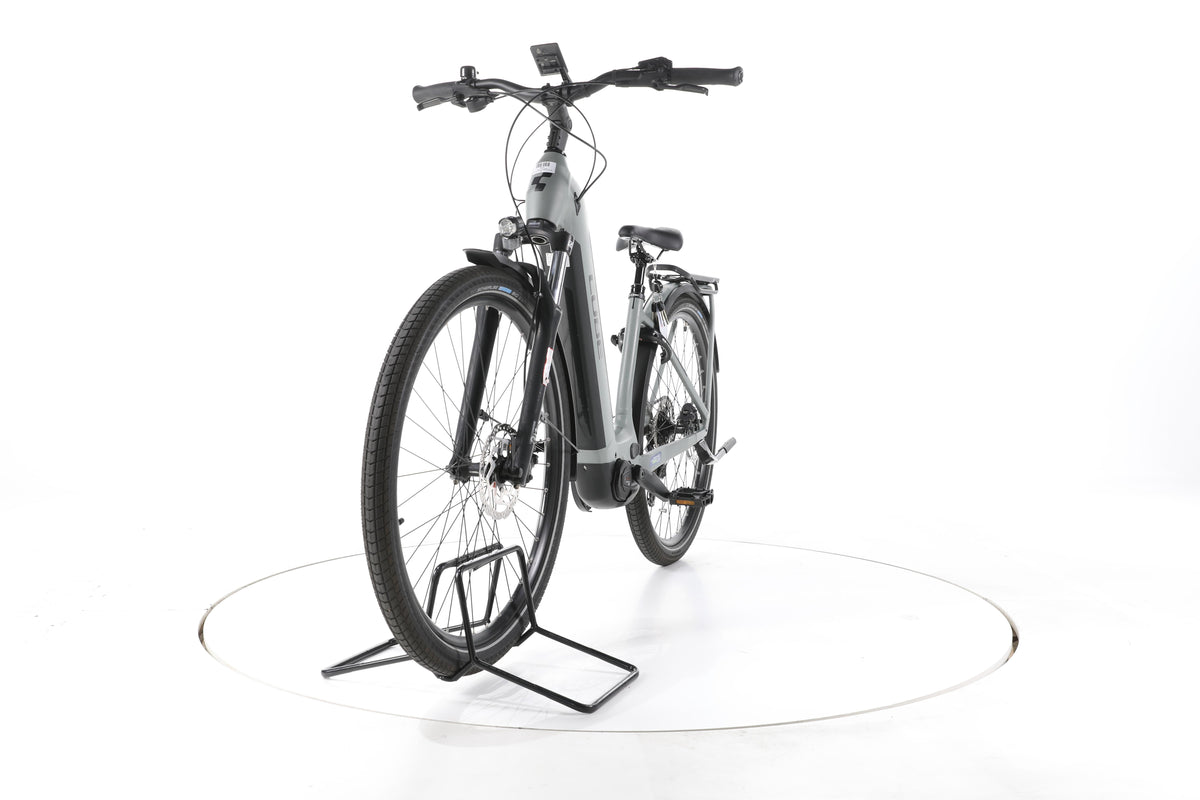Cube Kathmandu Hybrid ONE Trekking E-Bike Tiefeinsteiger - Image 5