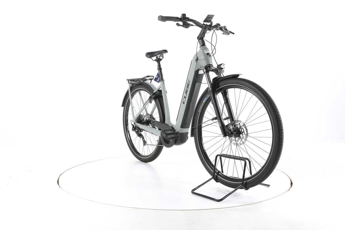 Cube Kathmandu Hybrid ONE Trekking E-Bike Tiefeinsteiger - Image 3