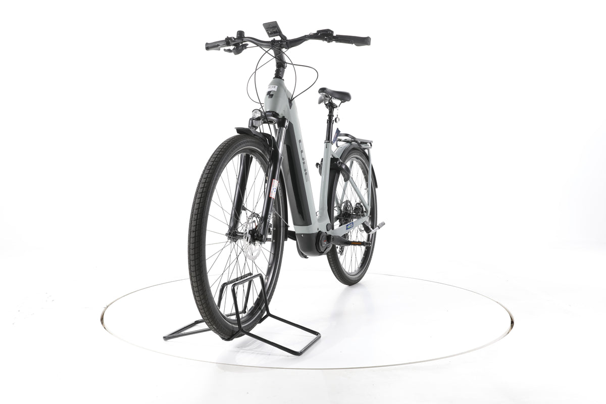 Cube Kathmandu Hybrid ONE Trekking E-Bike Tiefeinsteiger - Image 5