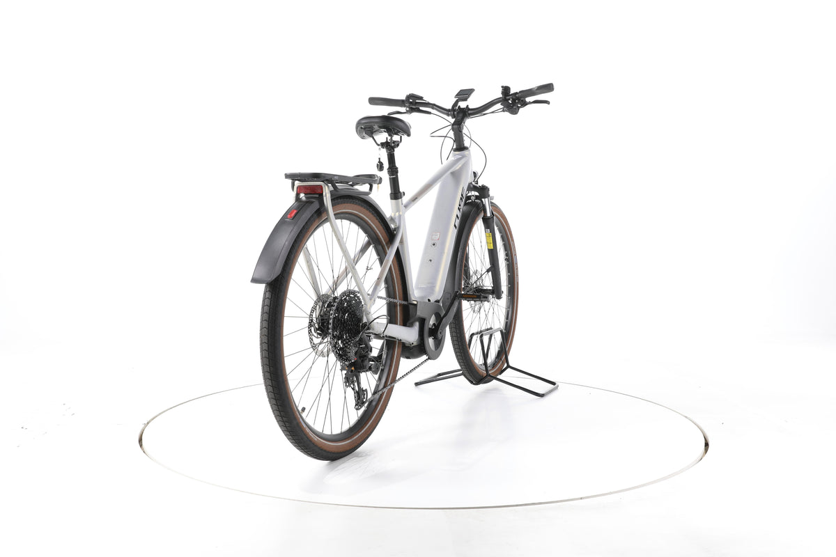 Cube Touring Hybrid Pro Trekking E-Bike - Image 11