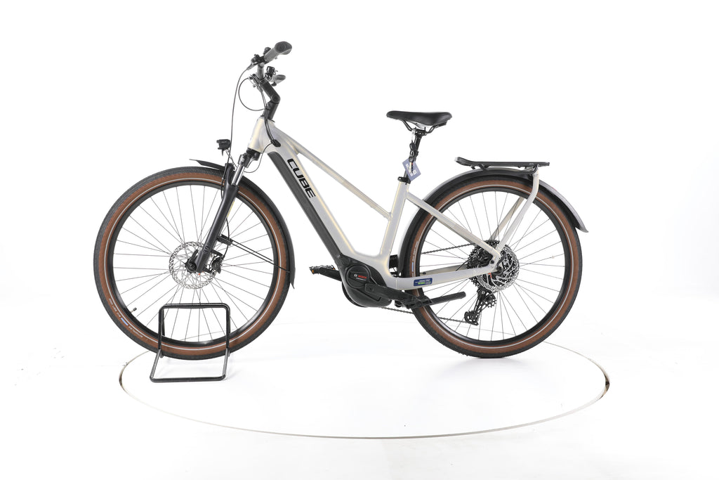 Cube Touring Hybrid Pro 625 Trekking E-Bike - Image 7