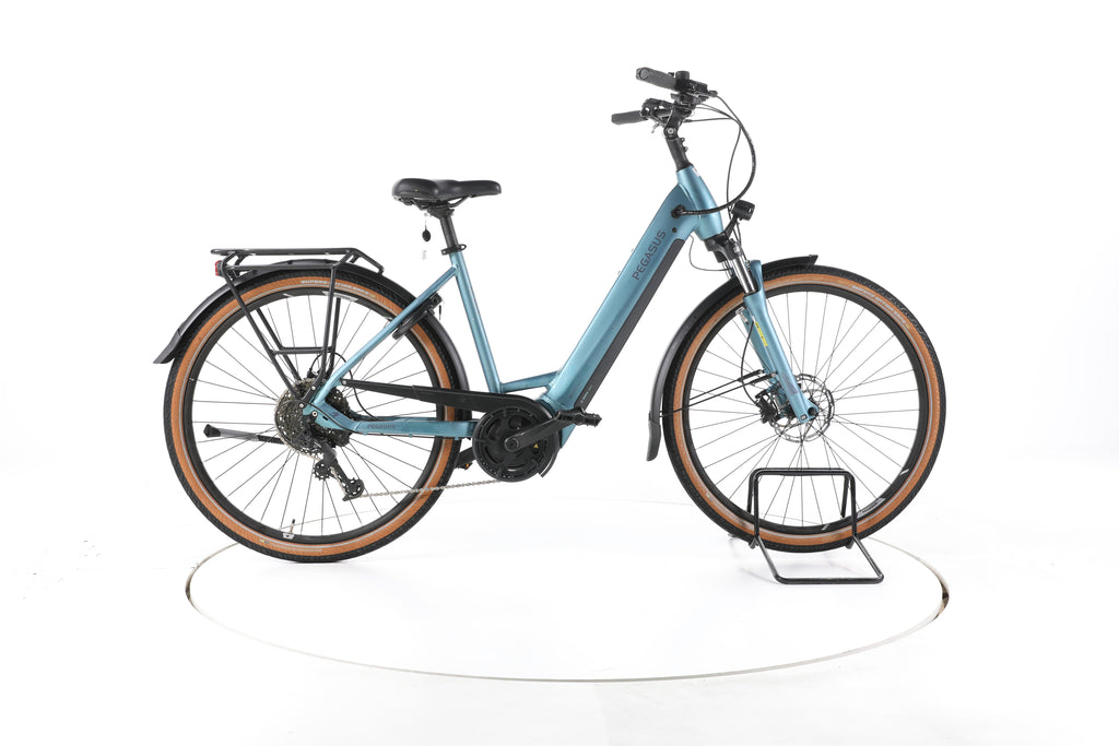 Pegasus PREMIO EVO 9 Trekking E-Bike Tiefeinsteiger - Image 1
