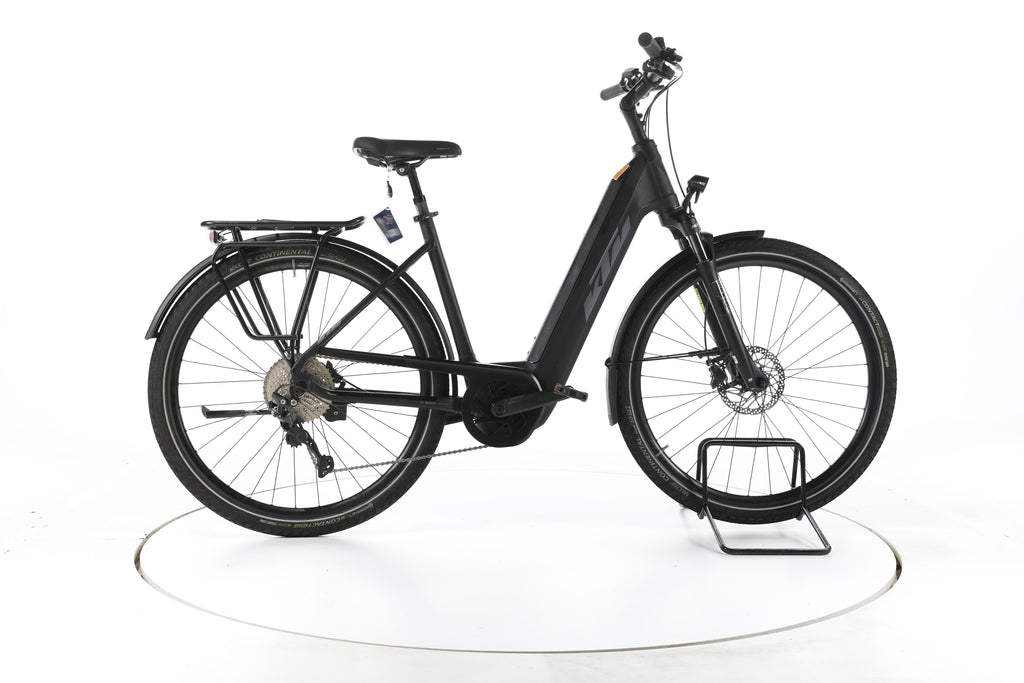 KTM Macina Tour Trekking E-Bike Tiefeinsteiger - Image 1