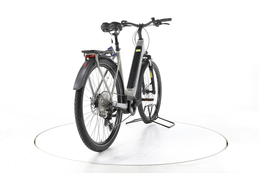 Cube Touring Hybrid Pro 625 Trekking E-Bike Tiefeinsteiger - Image 11