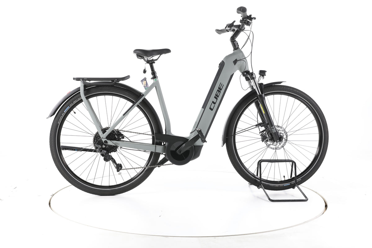 Cube Kathmandu Hybrid ONE Trekking E-Bike Tiefeinsteiger - Image 1