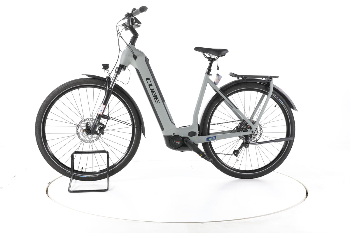 Cube Kathmandu Hybrid ONE Trekking E-Bike Tiefeinsteiger - Image 7