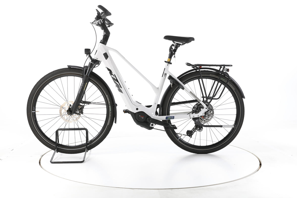 KTM Cento 10 Plus Trekking E-Bike 2024 - Image 7