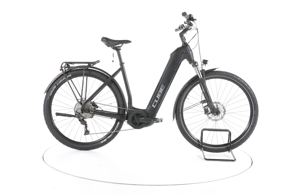 Cube Nuride Hybrid Pro 750 Allroad Trekking E-Bike Tiefeinsteiger - Image 1