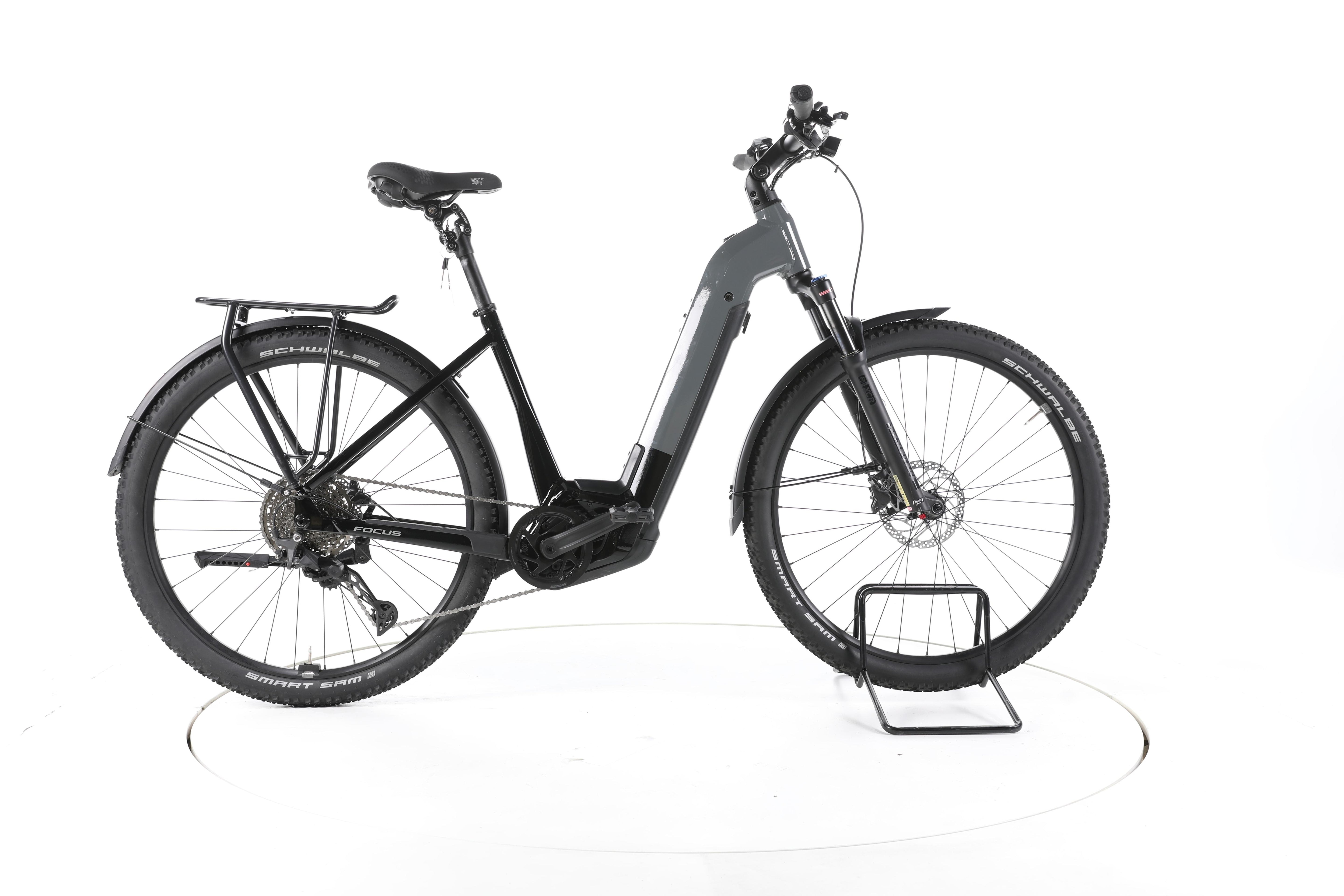 Focus AVENTURA² 6.8 Trekking E-Bike Tiefeinsteiger 2024 - Image 1