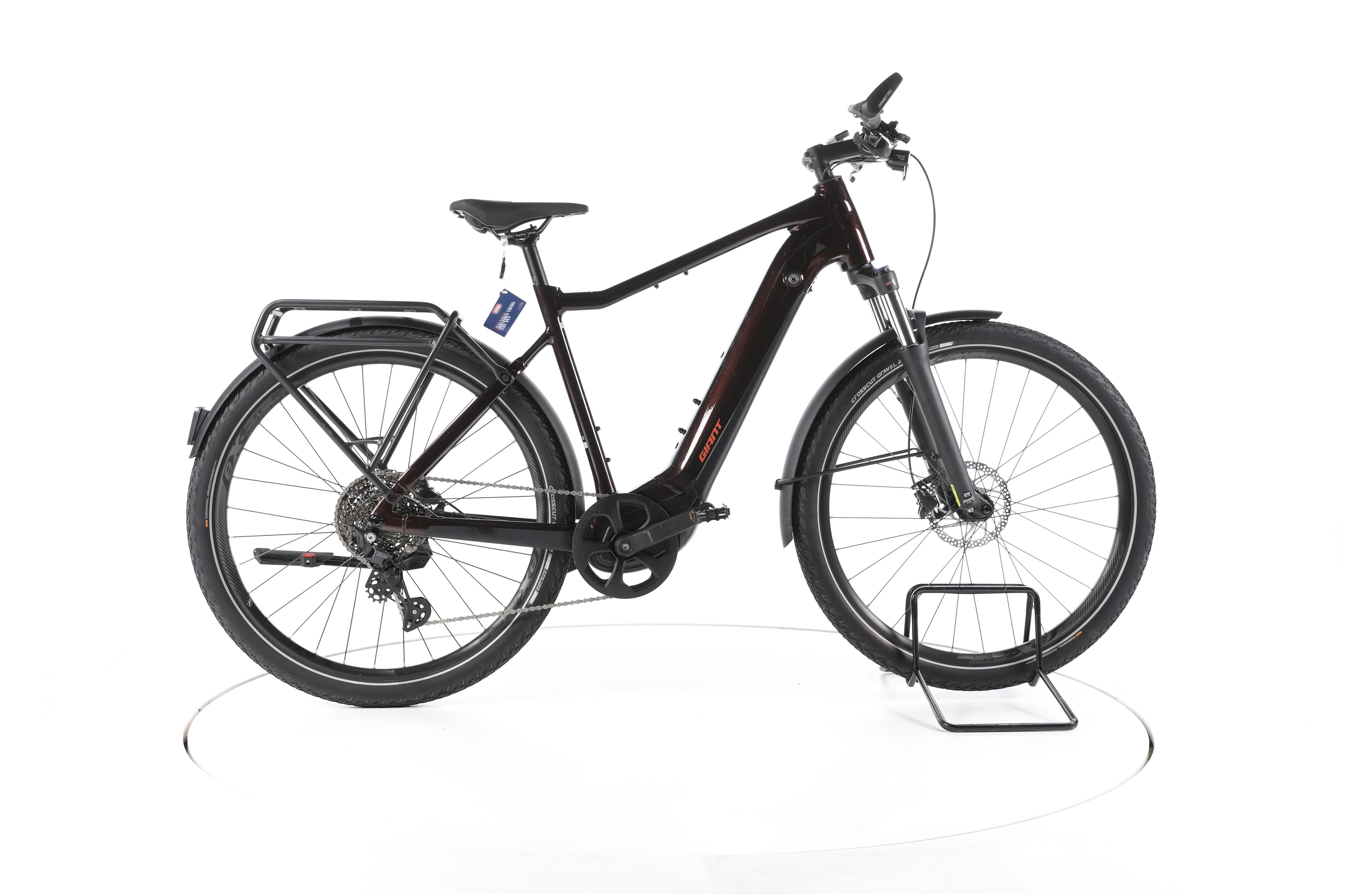 Giant Explore E+ 1 Trekking E-Bike 2023 - Image 1