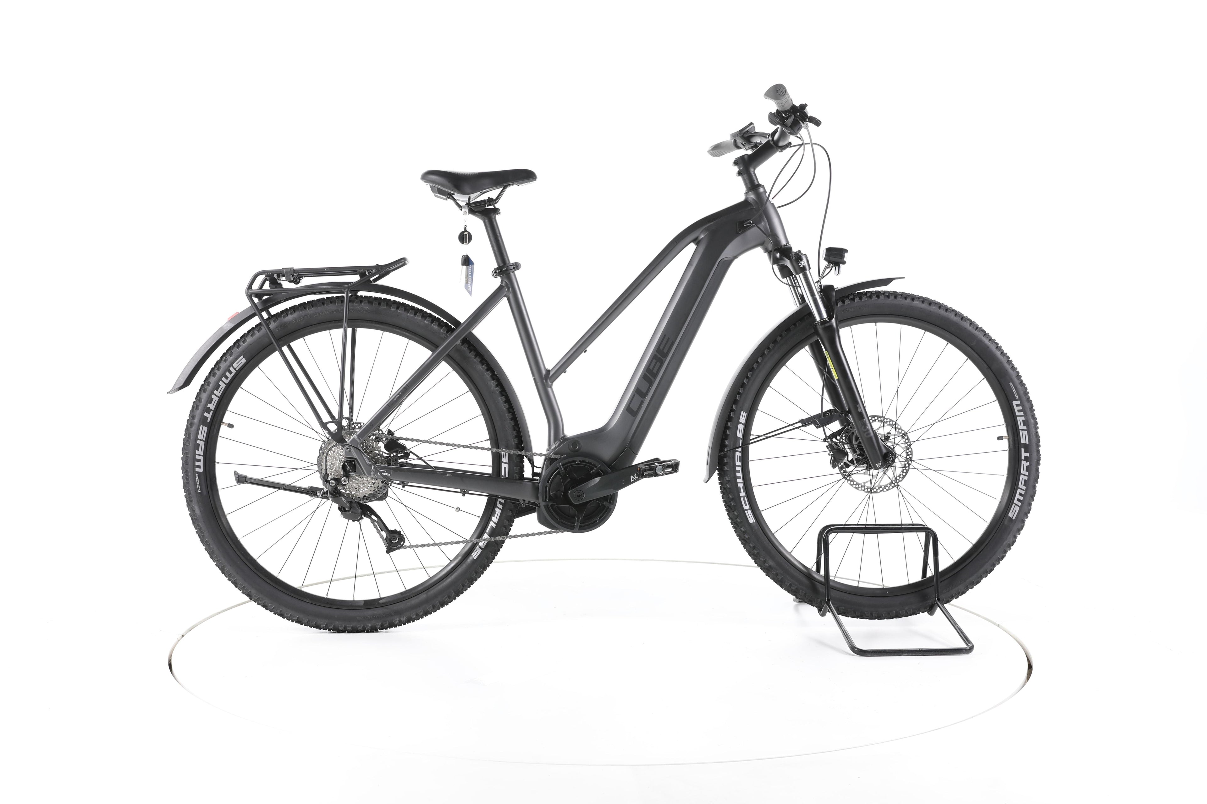 Cube Nuride Hybrid Performance Allroad Trekking E-Bike - Image 1