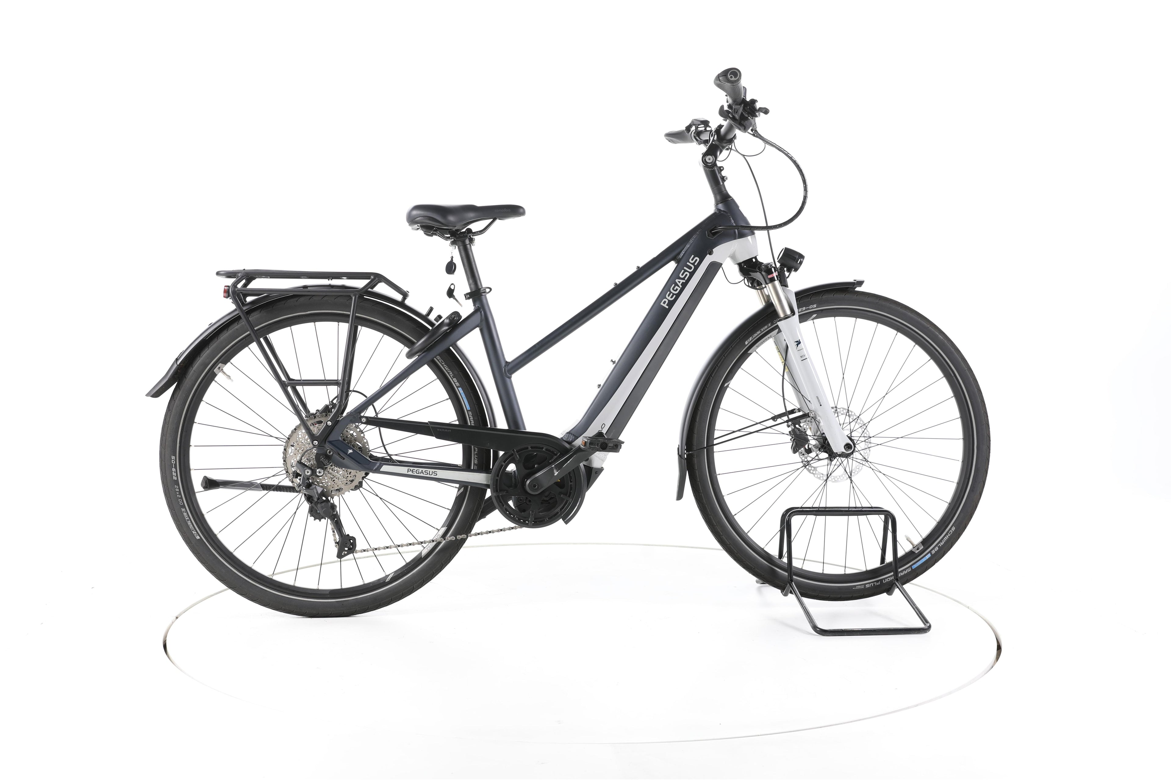 Pegasus Premio EVO 10 Lite Trekking E-Bike - Image 1