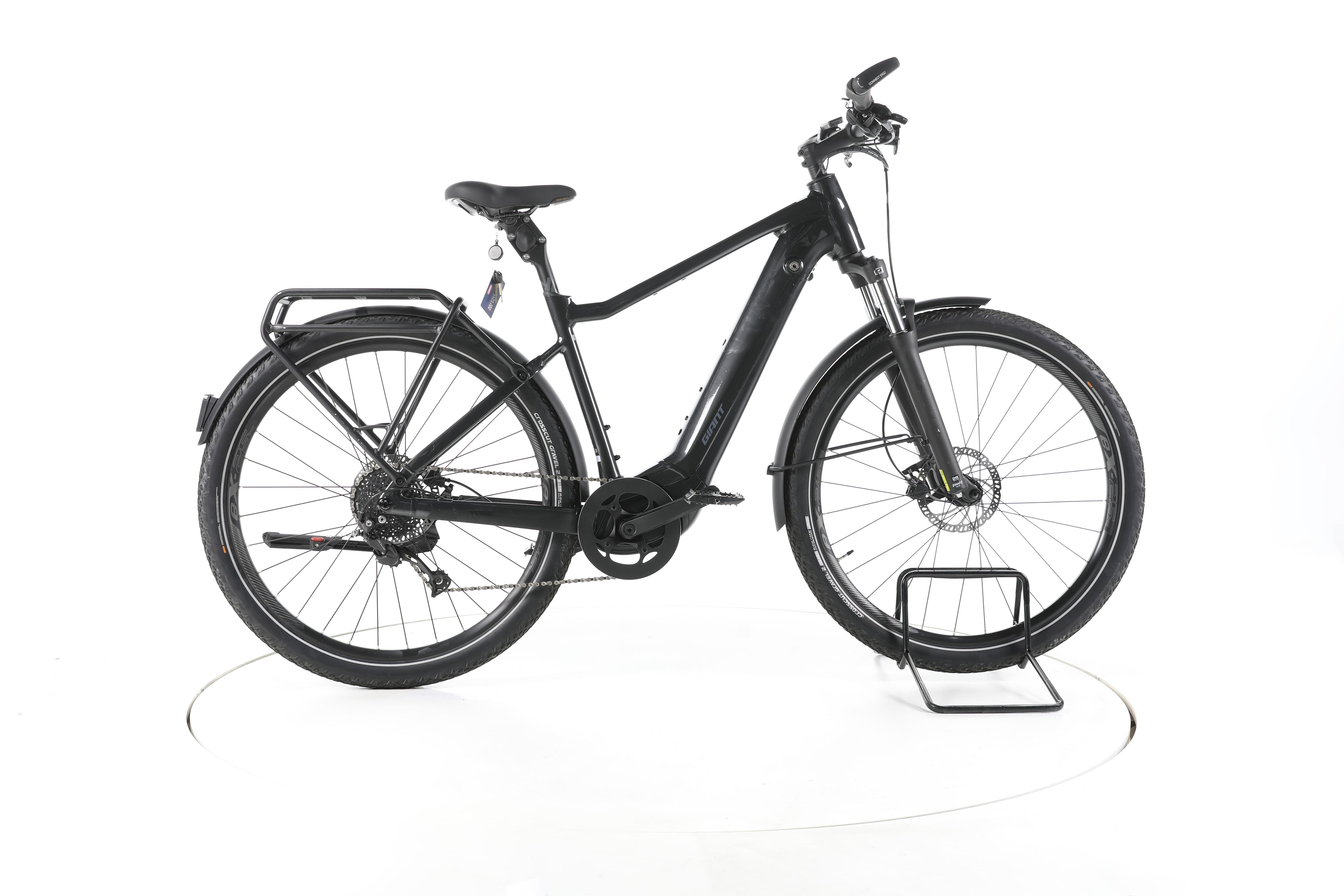 Giant Explore E+ 2 Trekking E-Bike - Image 1