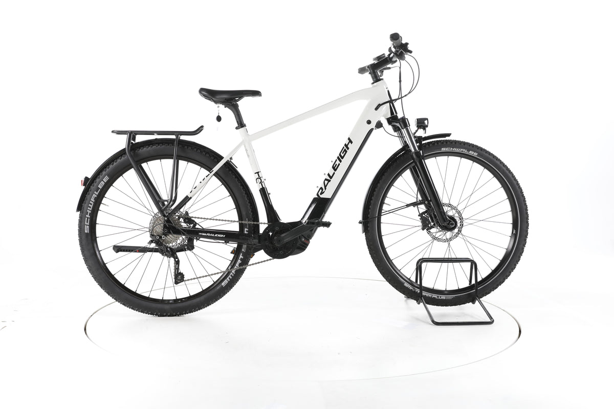 Raleigh Dundee 10 Trekking E-Bike - Image 1