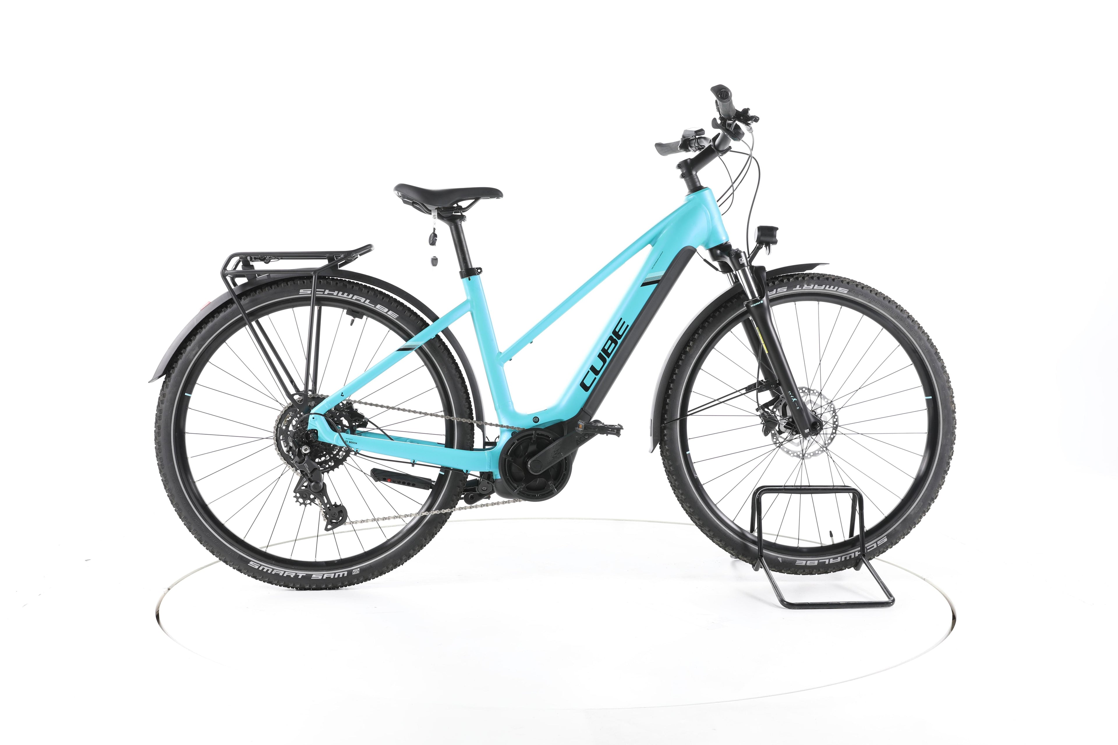 Cube Nuride Hybrid Perf. Trekking E-Bike 2024 - Image 1