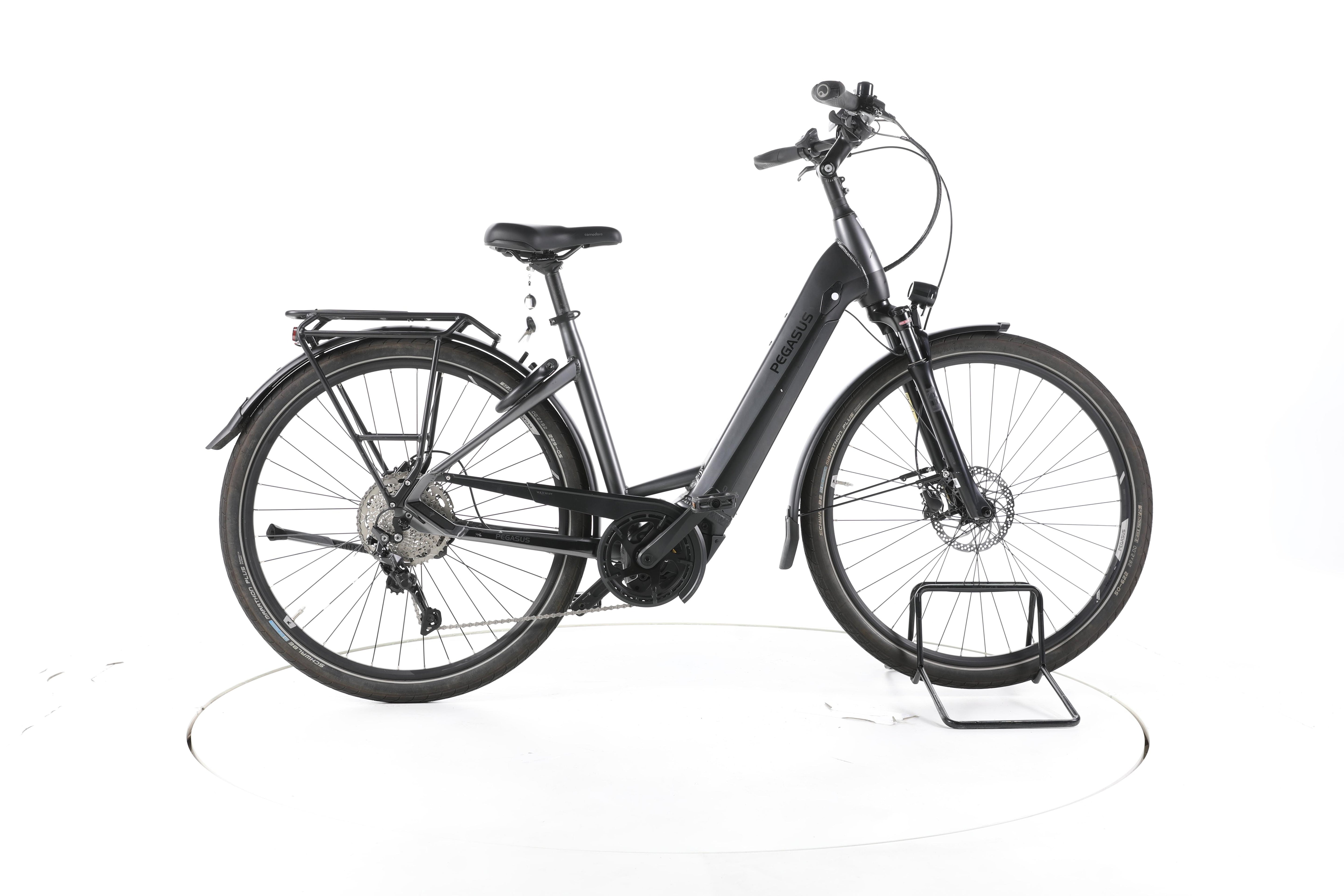 Pegasus Premio EVO 10 Lite Trekking E-Bike Tiefeinsteiger 2023 - Image 1