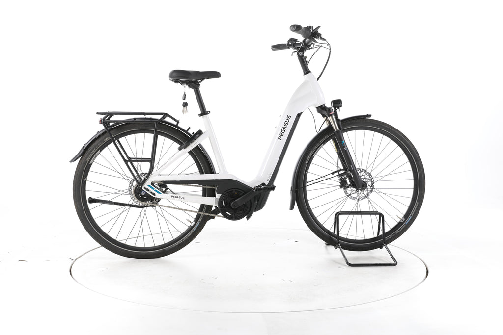 Pegasus Premio EVO 5F Lite City E-Bike Tiefeinsteiger - Image 1