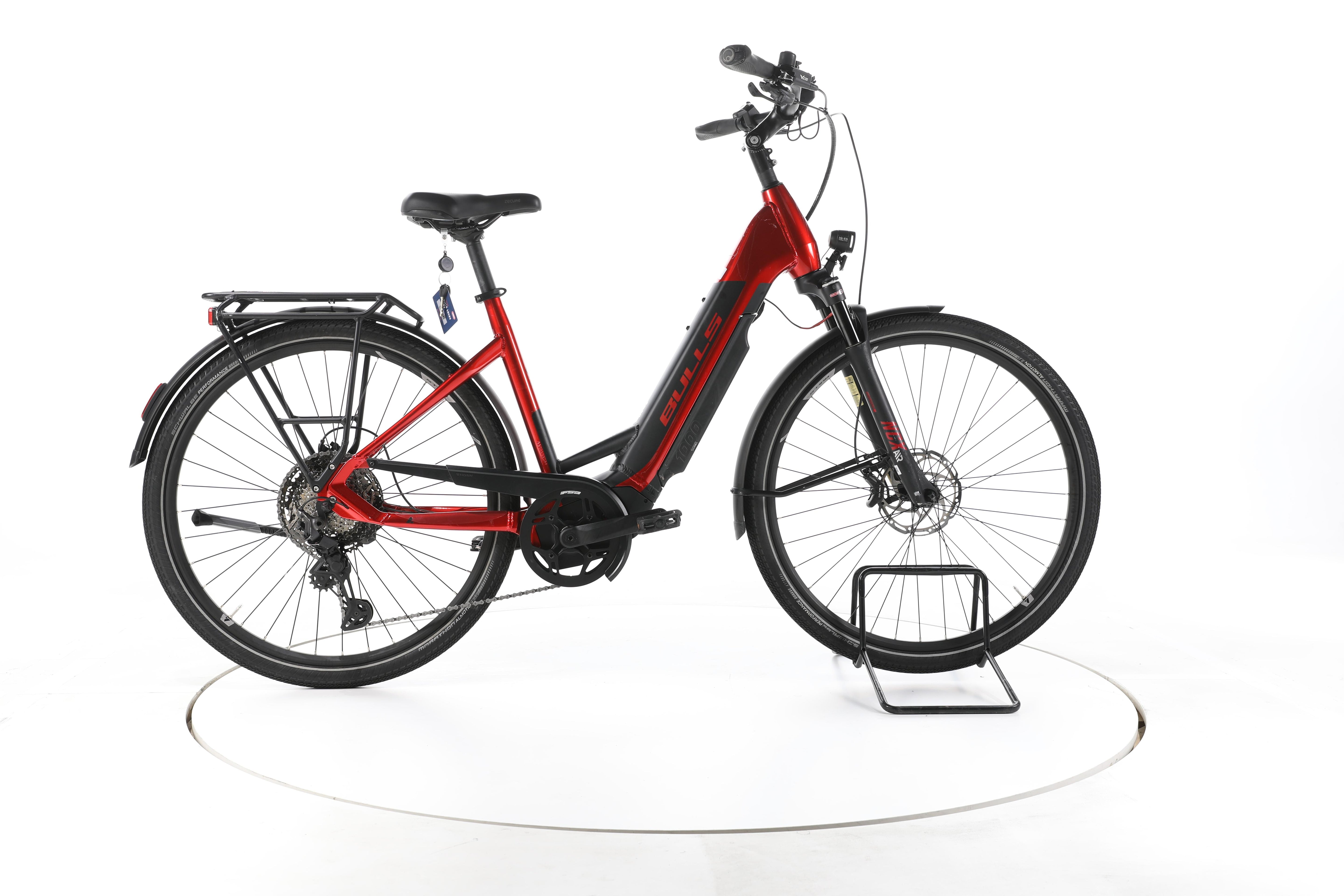 Bulls Lacuba EVO 11 Trekking E-Bike Tiefeinsteiger - Image 1