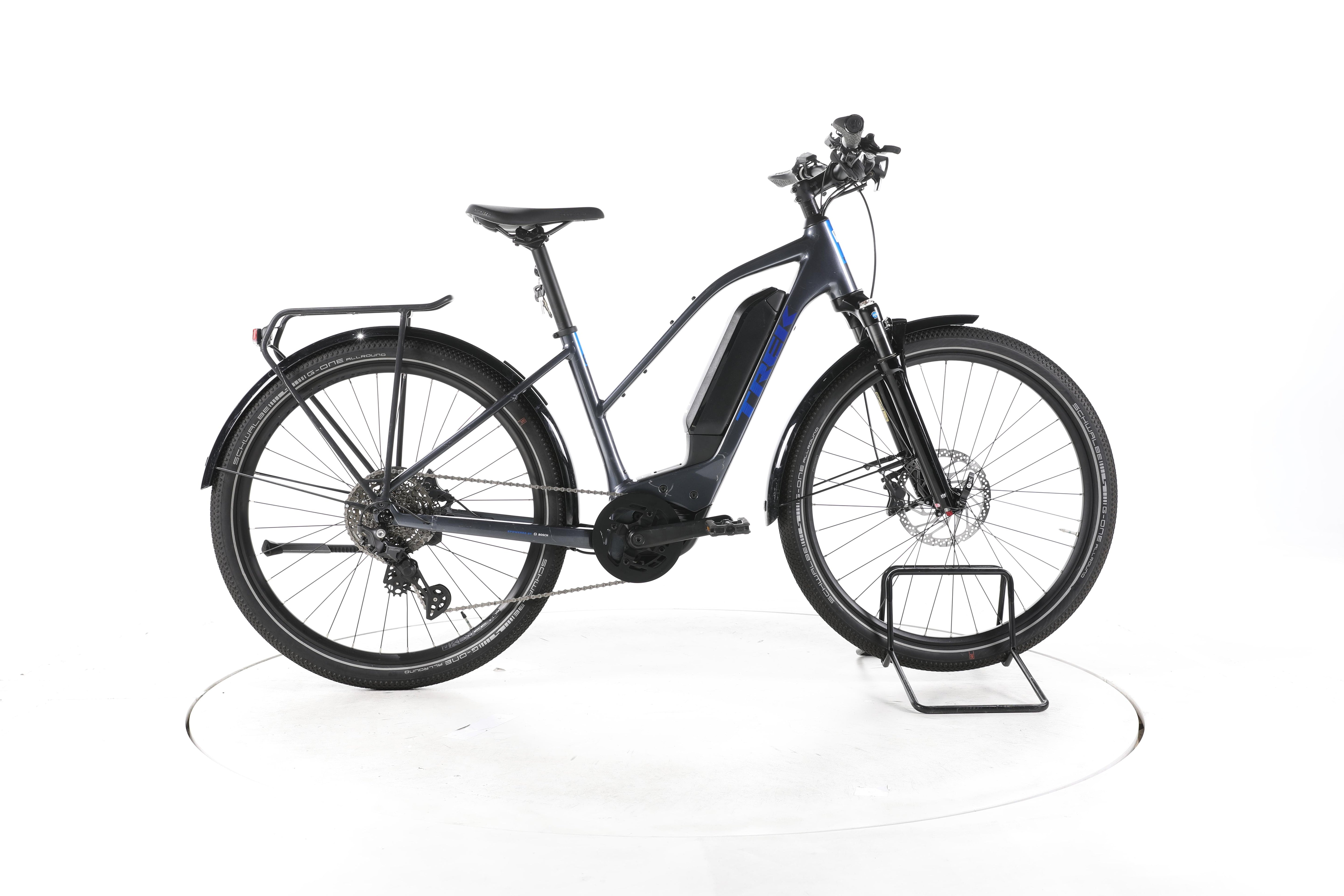 Trek Allant 6+ Trekking E-Bike - Image 1