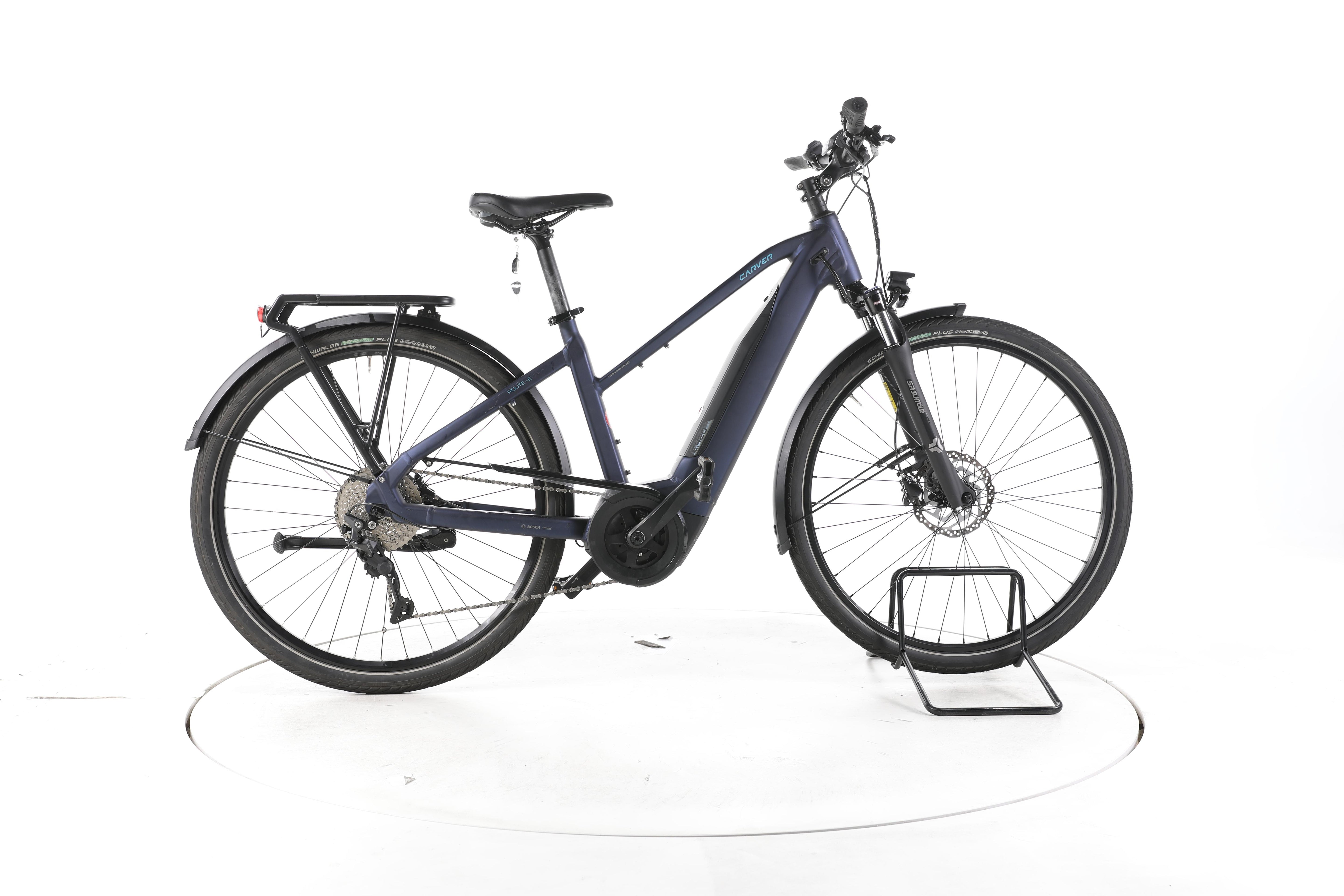Carver Route E.420 Trekking E-Bike - Image 1