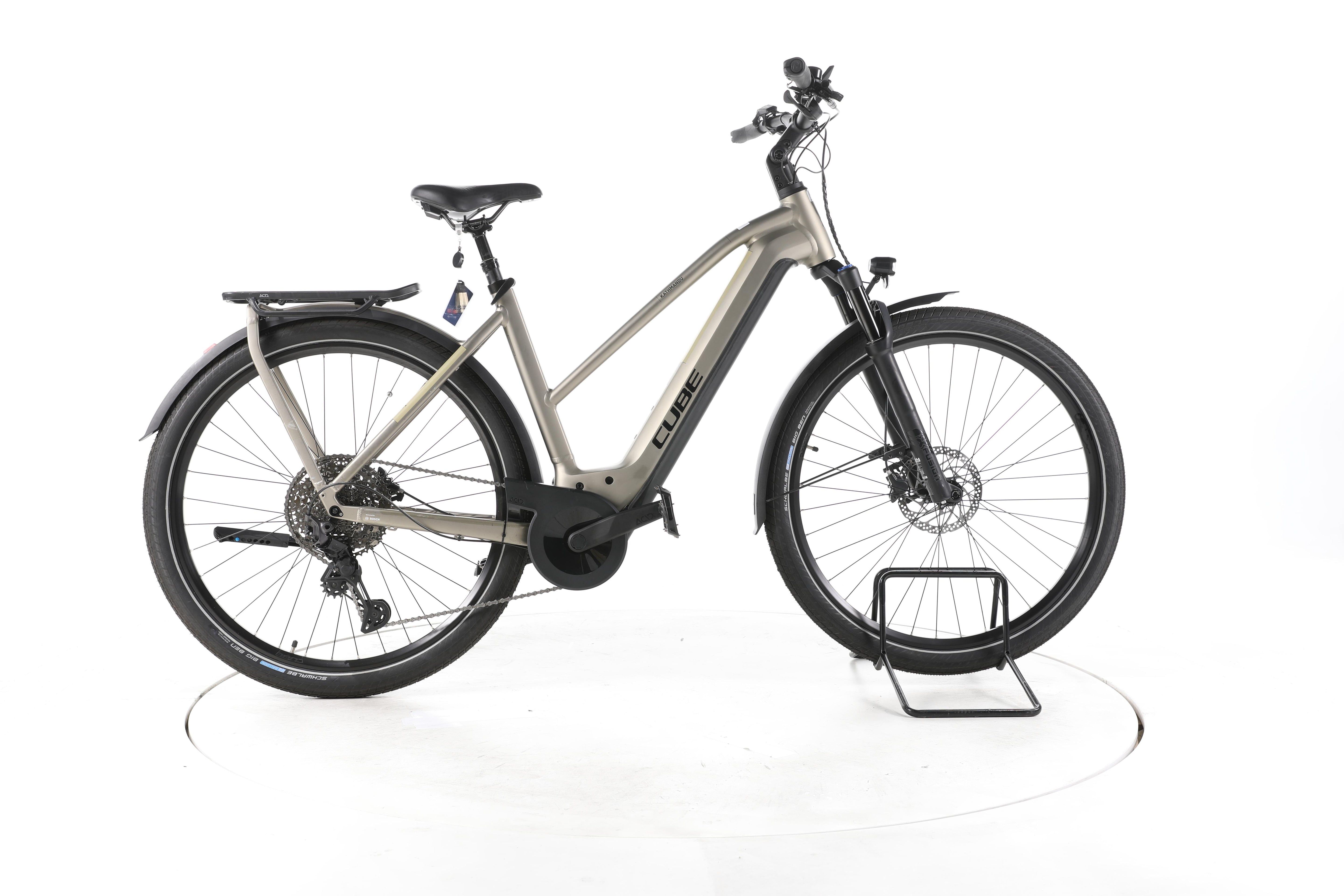 Cube Kathmandu Hybrid Pro Trekking E-Bike 2024 - Image 1