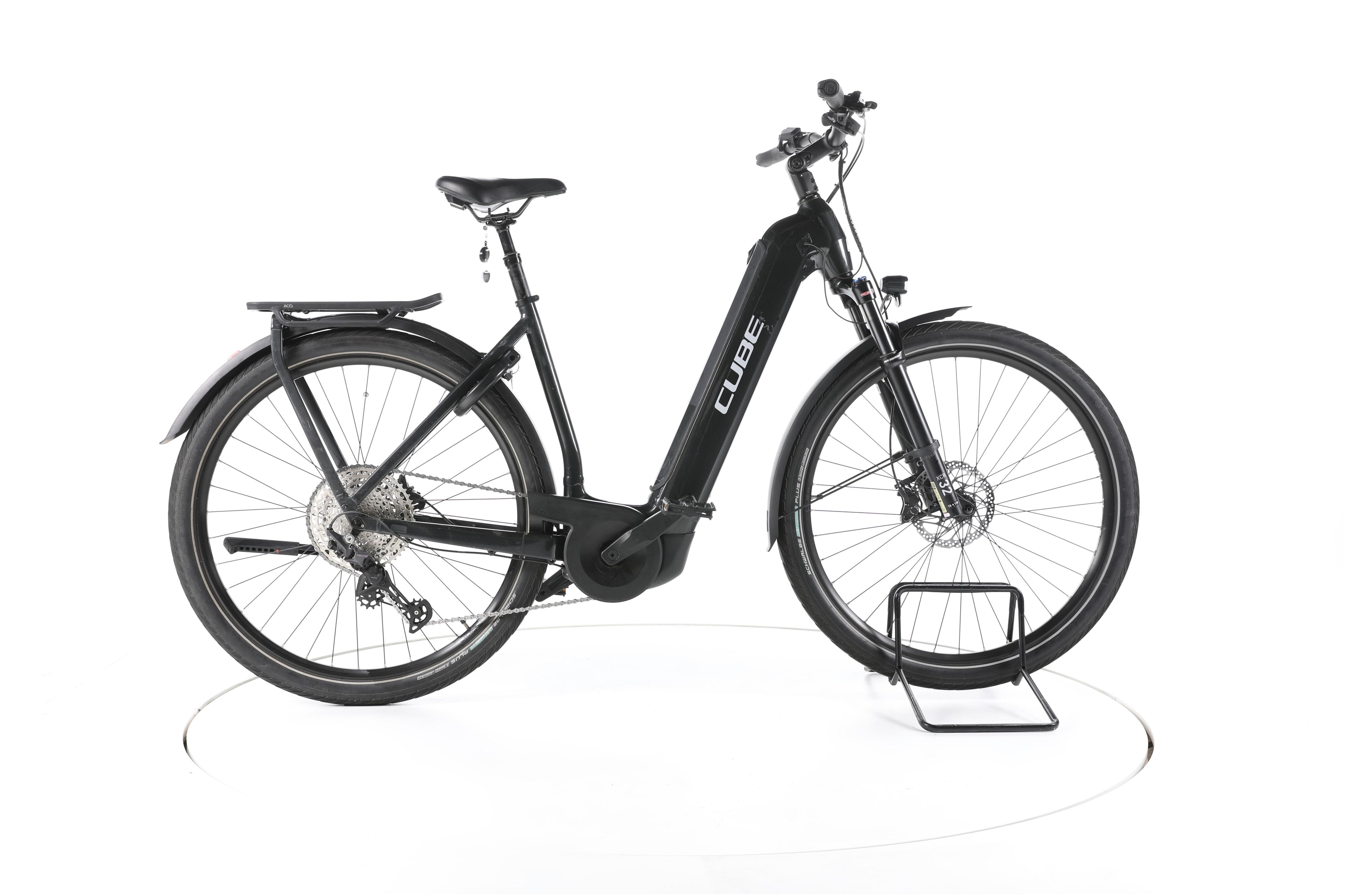 Cube Kathmandu Hybrid EXC Trekking E-Bike Tiefeinsteiger - Image 1