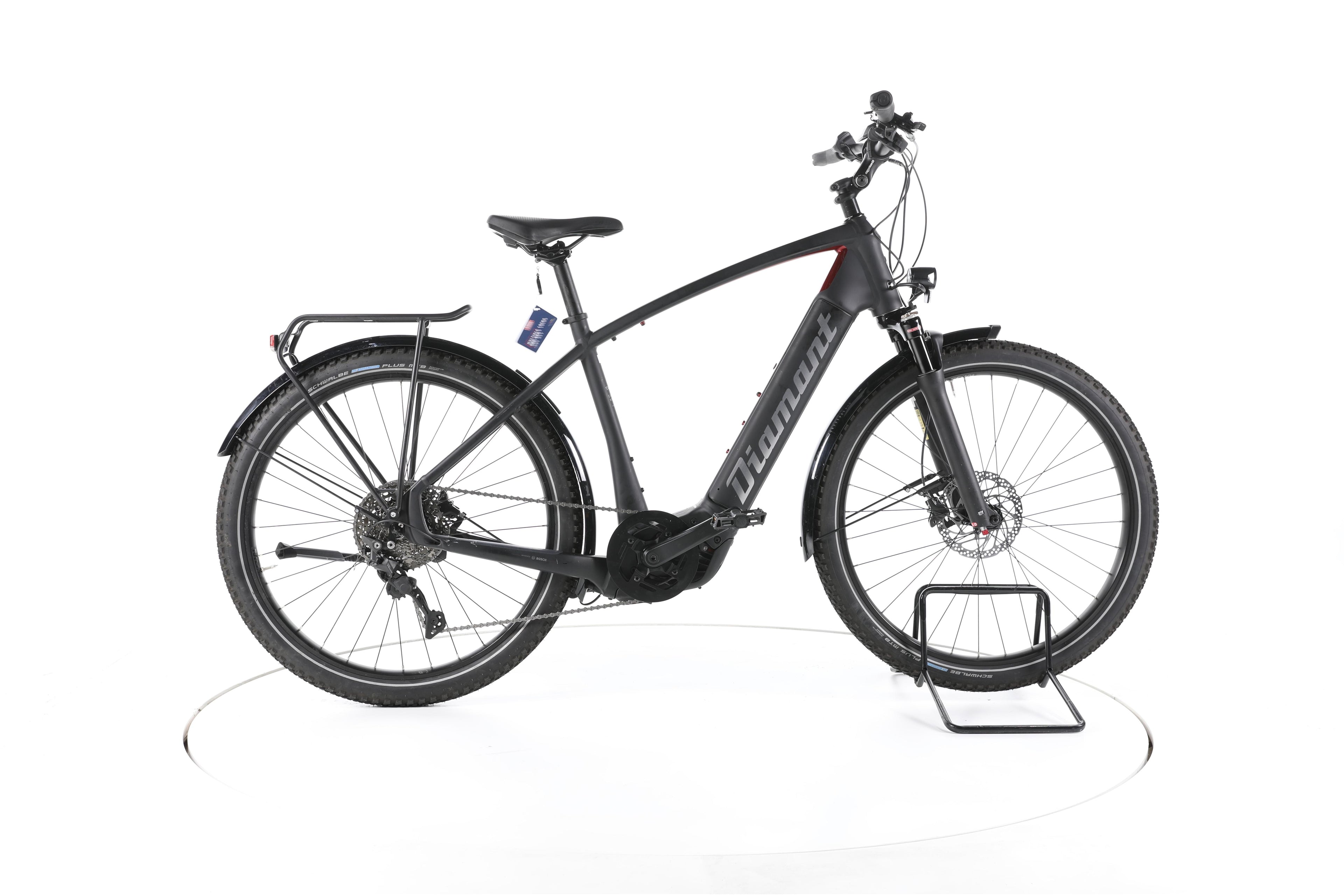 Diamant Zouma Deluxe+ Trekking E-Bike - Image 1