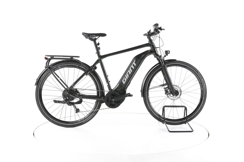 Giant Explore E+3 Trekking E-Bike - Image 1