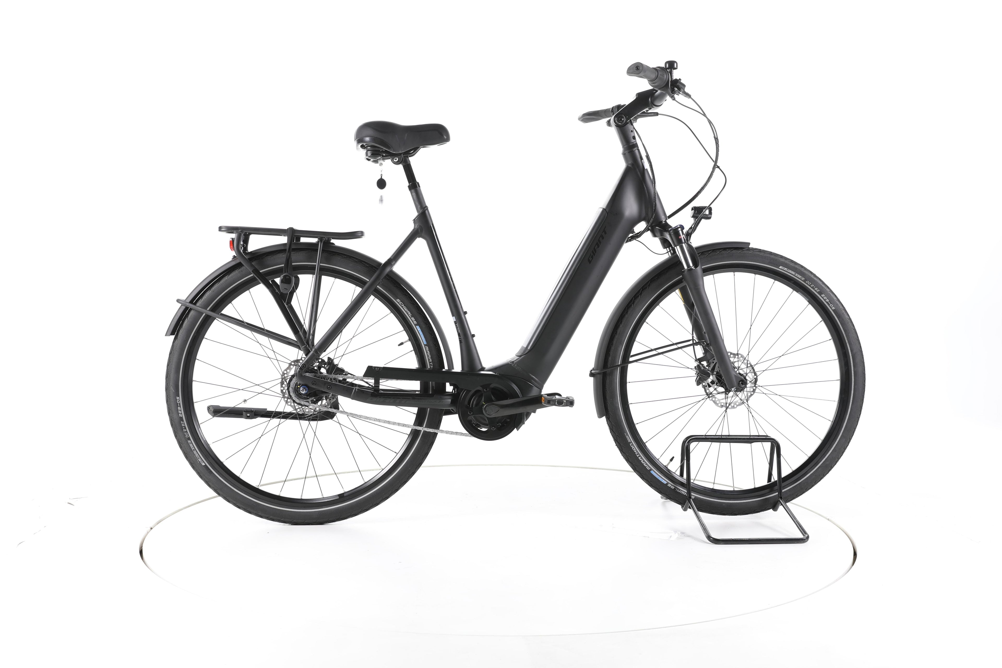 Giant DailyTour E+ 2 LDS City E-Bike Tiefeinsteiger 2023 - Image 1