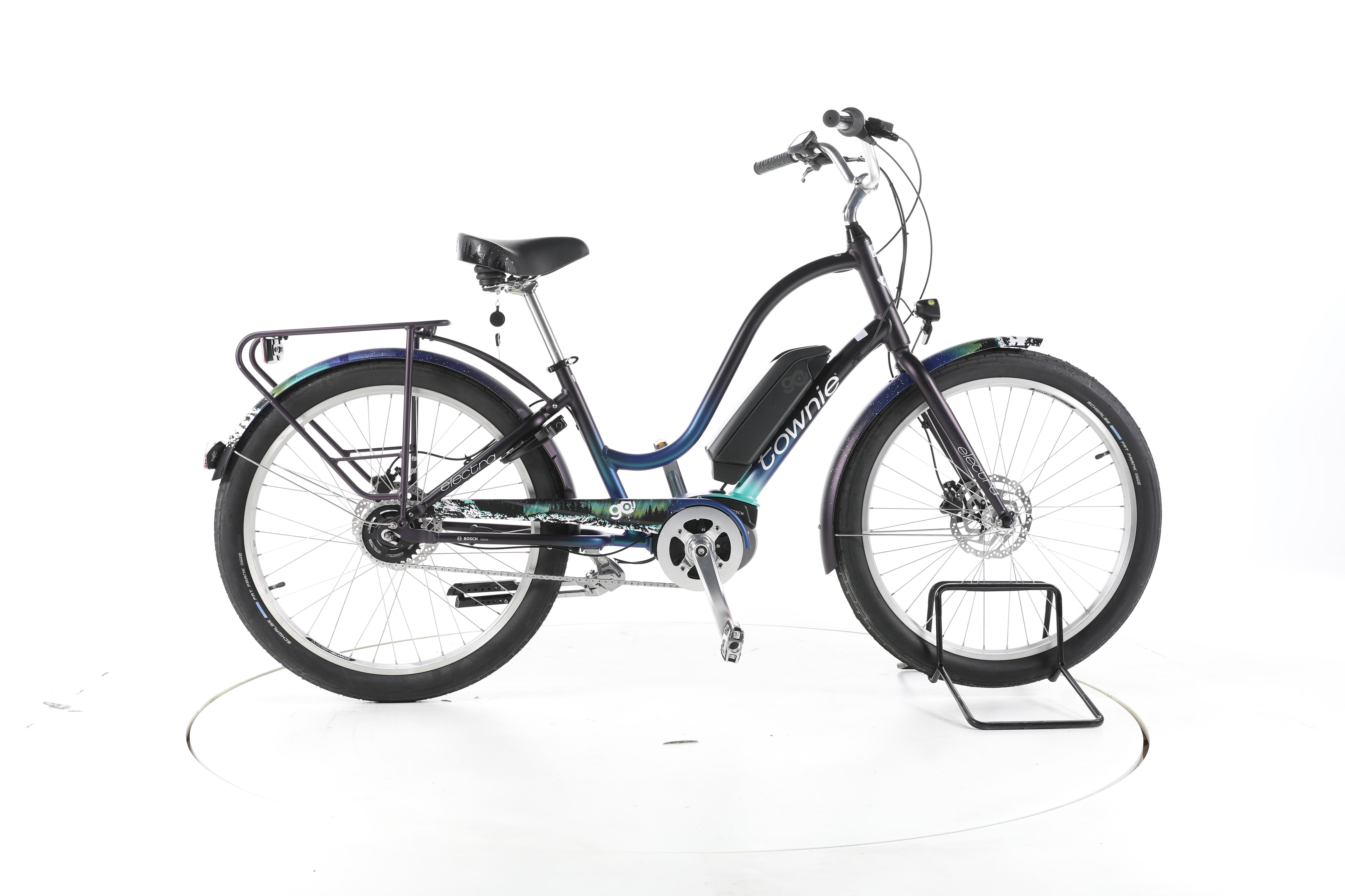 Electra Bicycle Townie® Go! 5i City E-Bike - Image 1