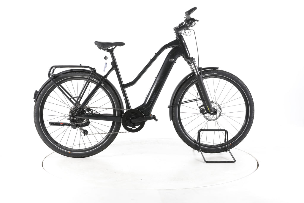 Giant Explore E+ 2 Trekking E-Bike - Image 1