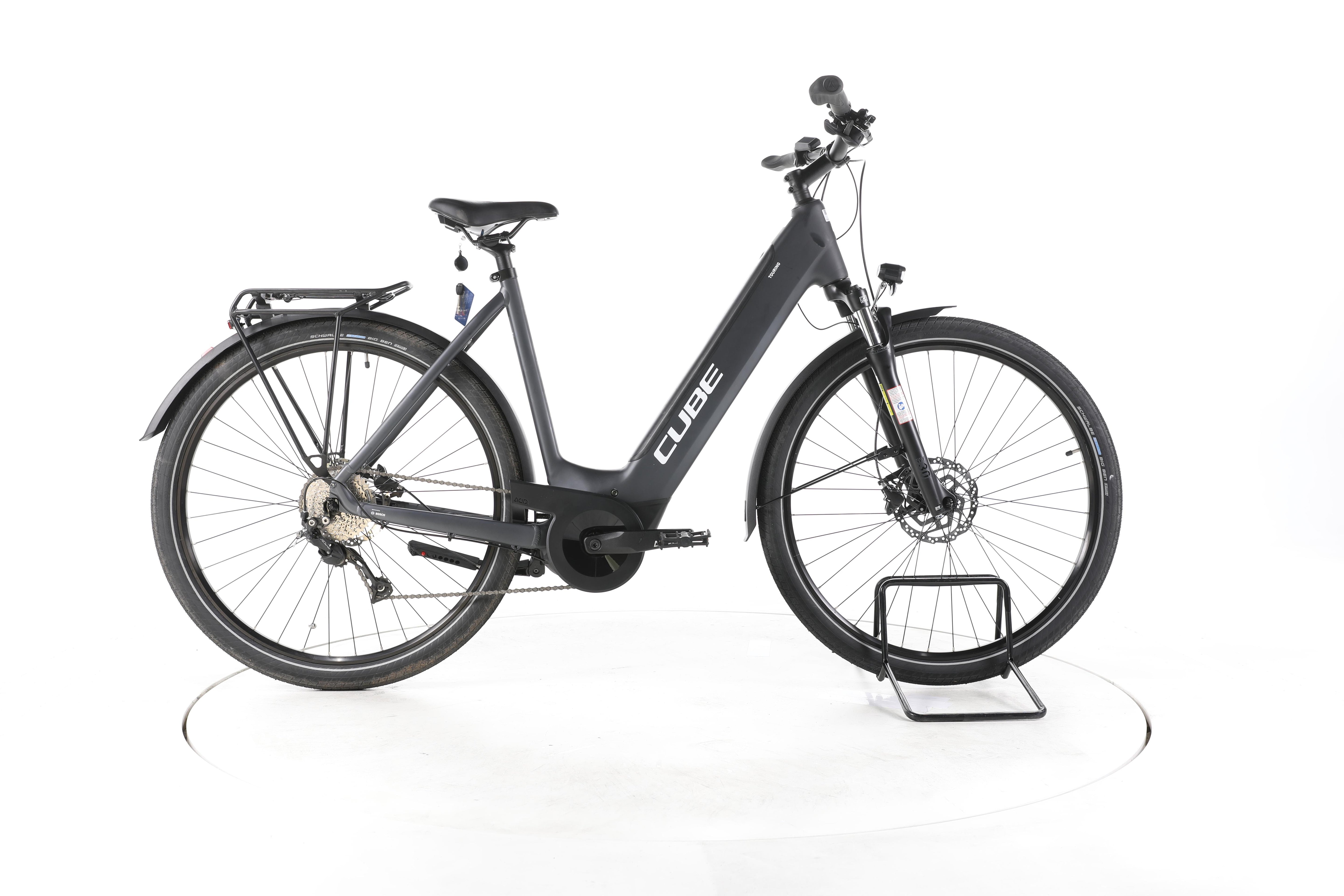 Cube Touring Hybrid ONE Trekking E-Bike Tiefeinsteiger - Image 1