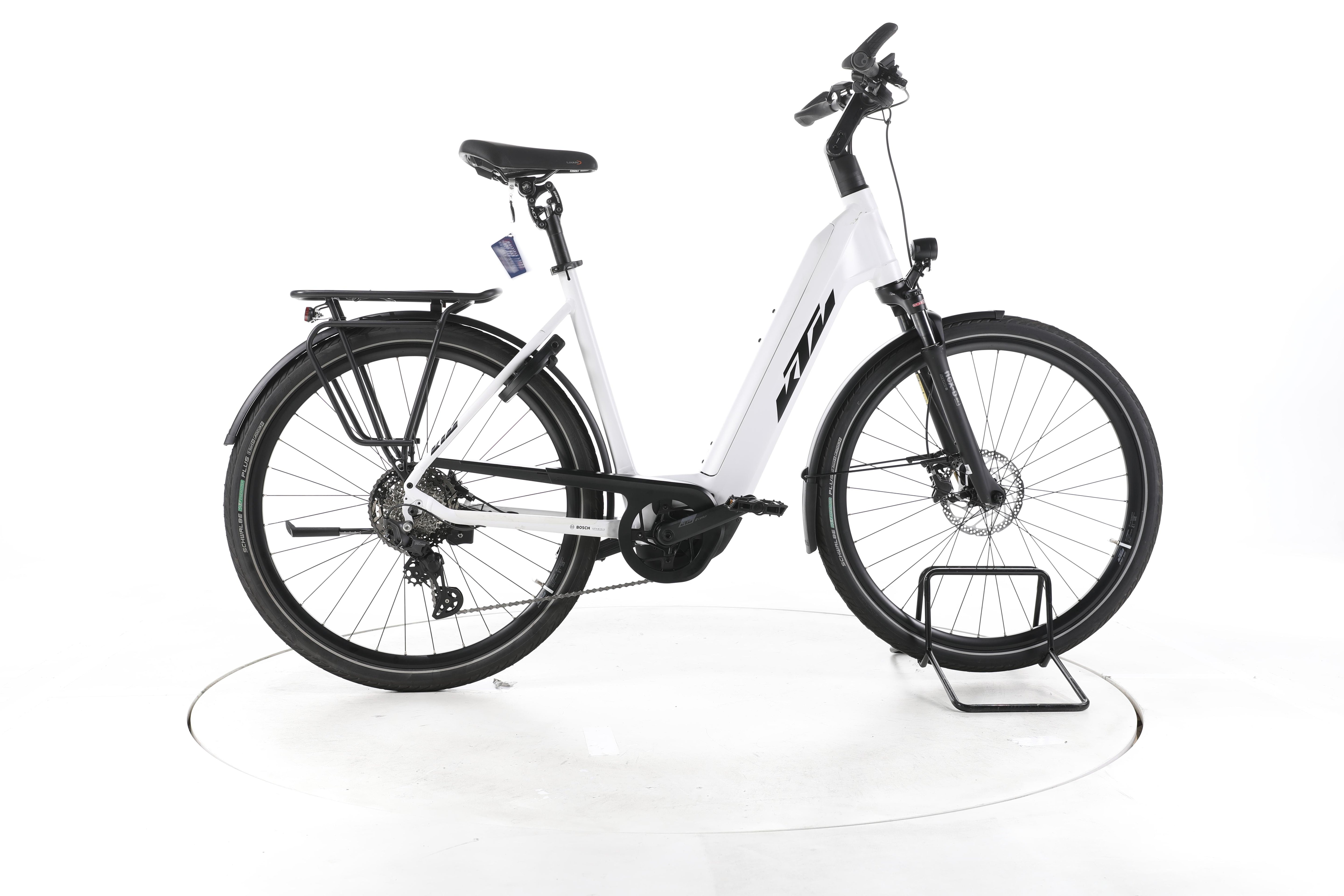 KTM ZEG Cento 10 Plus Trekking E-Bike Tiefeinsteiger - Image 1