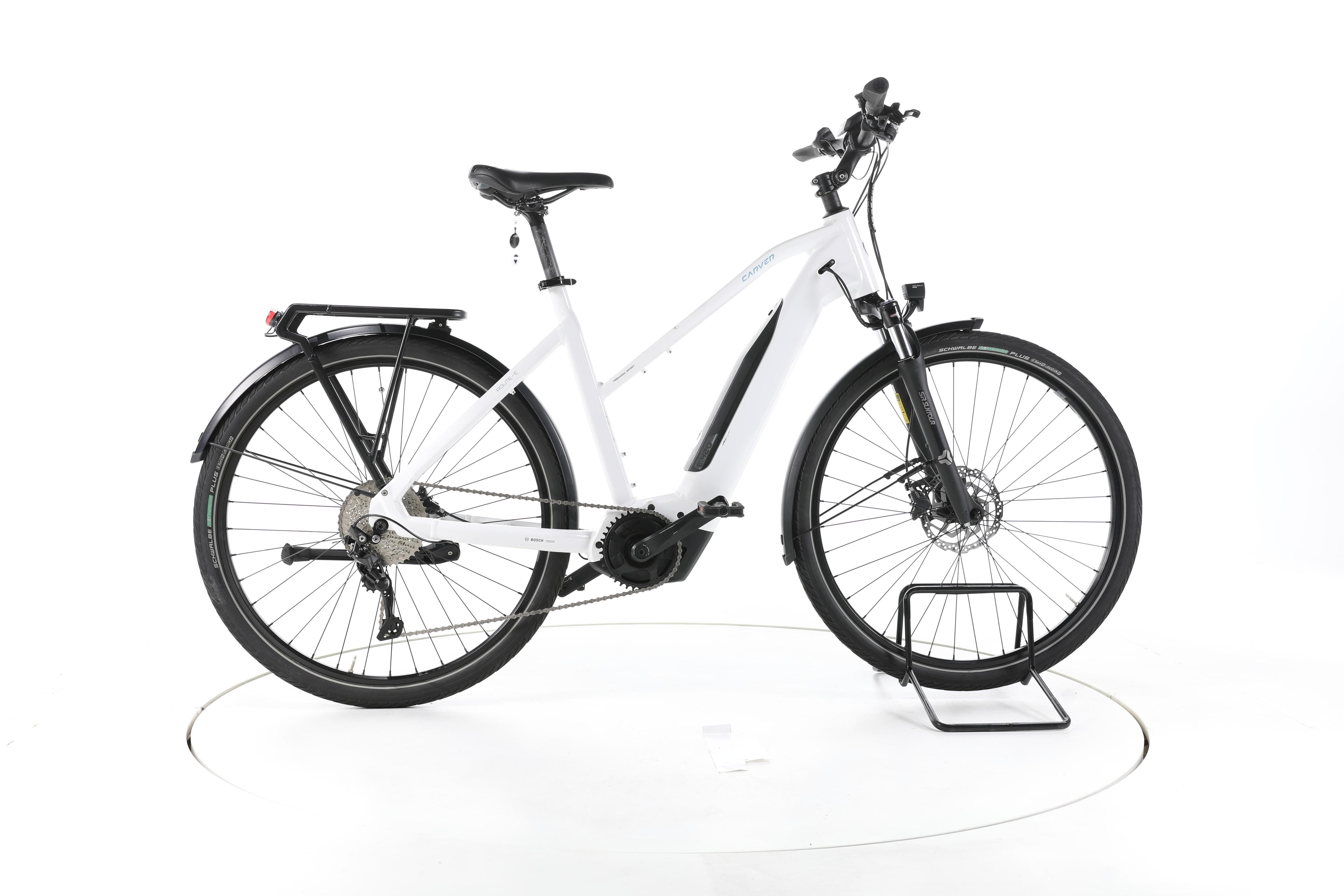Carver Route E.420 Trekking E-Bike - Image 1