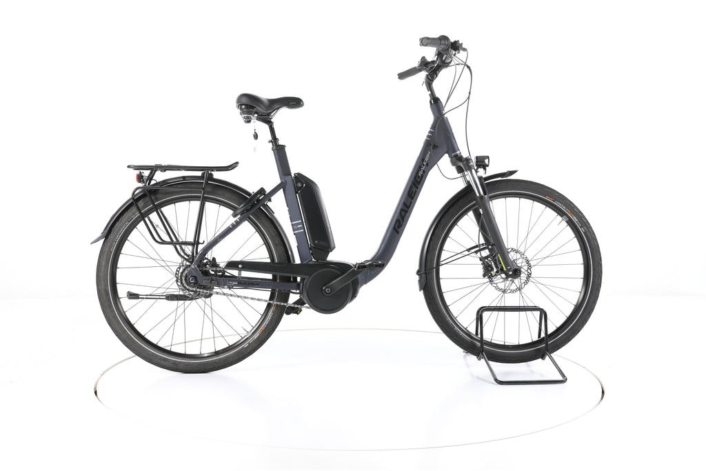 Raleigh Kingston 8 City E-Bike Tiefeinsteiger - Image 1