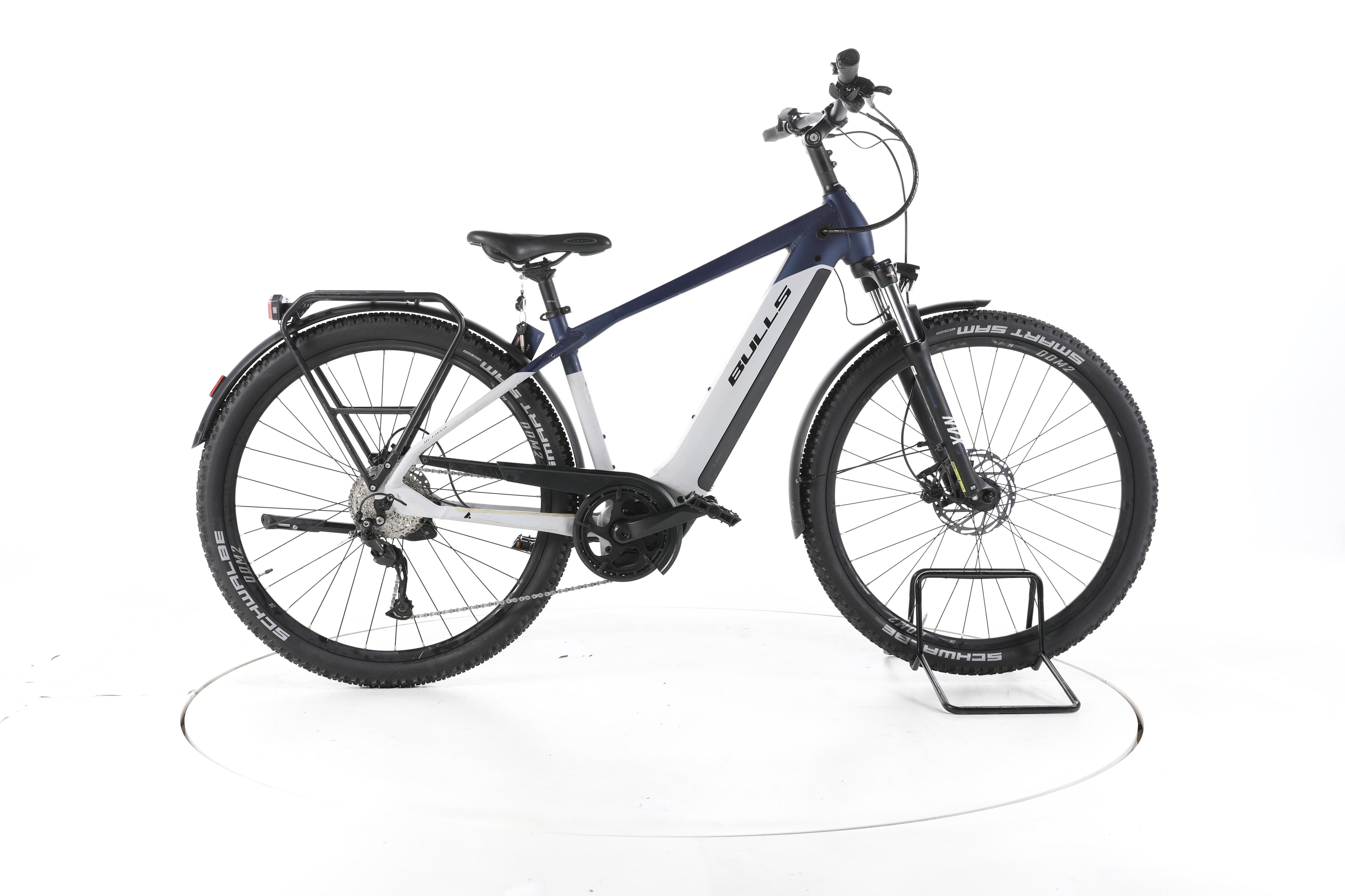 Bulls Cross EVO Trekking E-Bike - Image 1