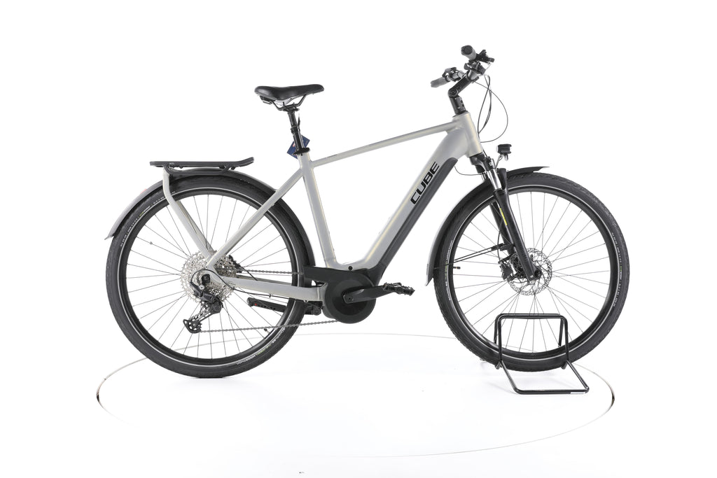 Cube Touring Hybrid Pro Trekking E-Bike 2023 - Image 1