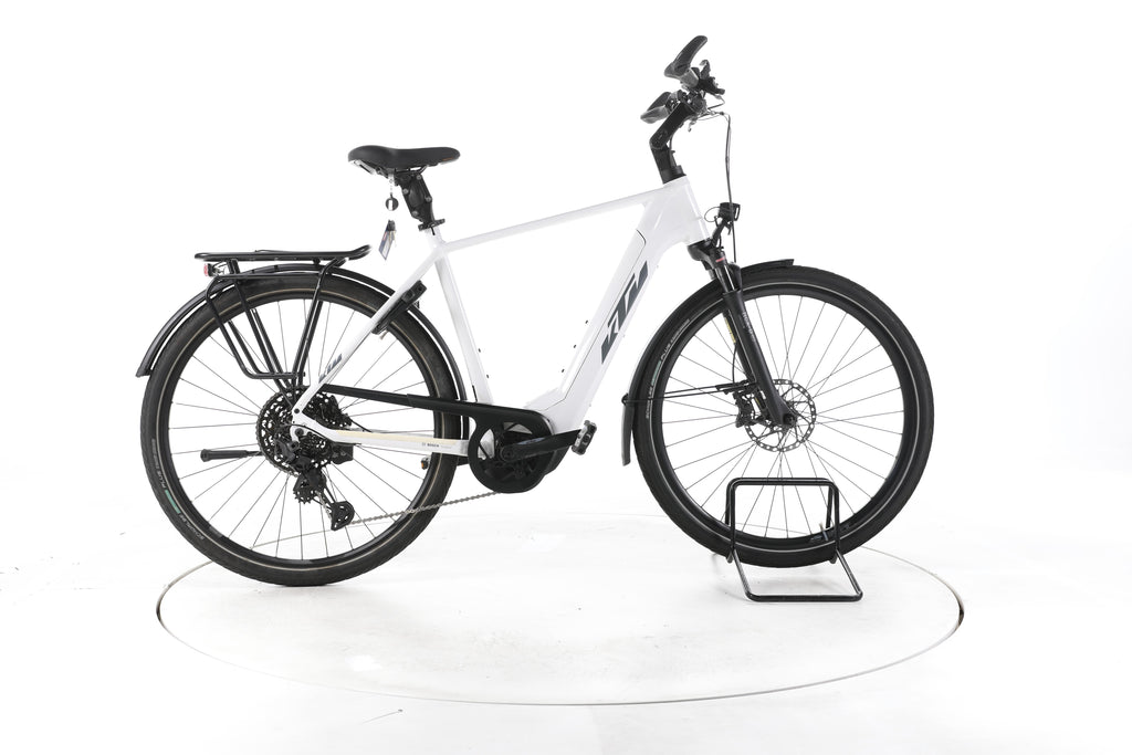 KTM Macina Style 720 Trekking E-Bike - Image 1