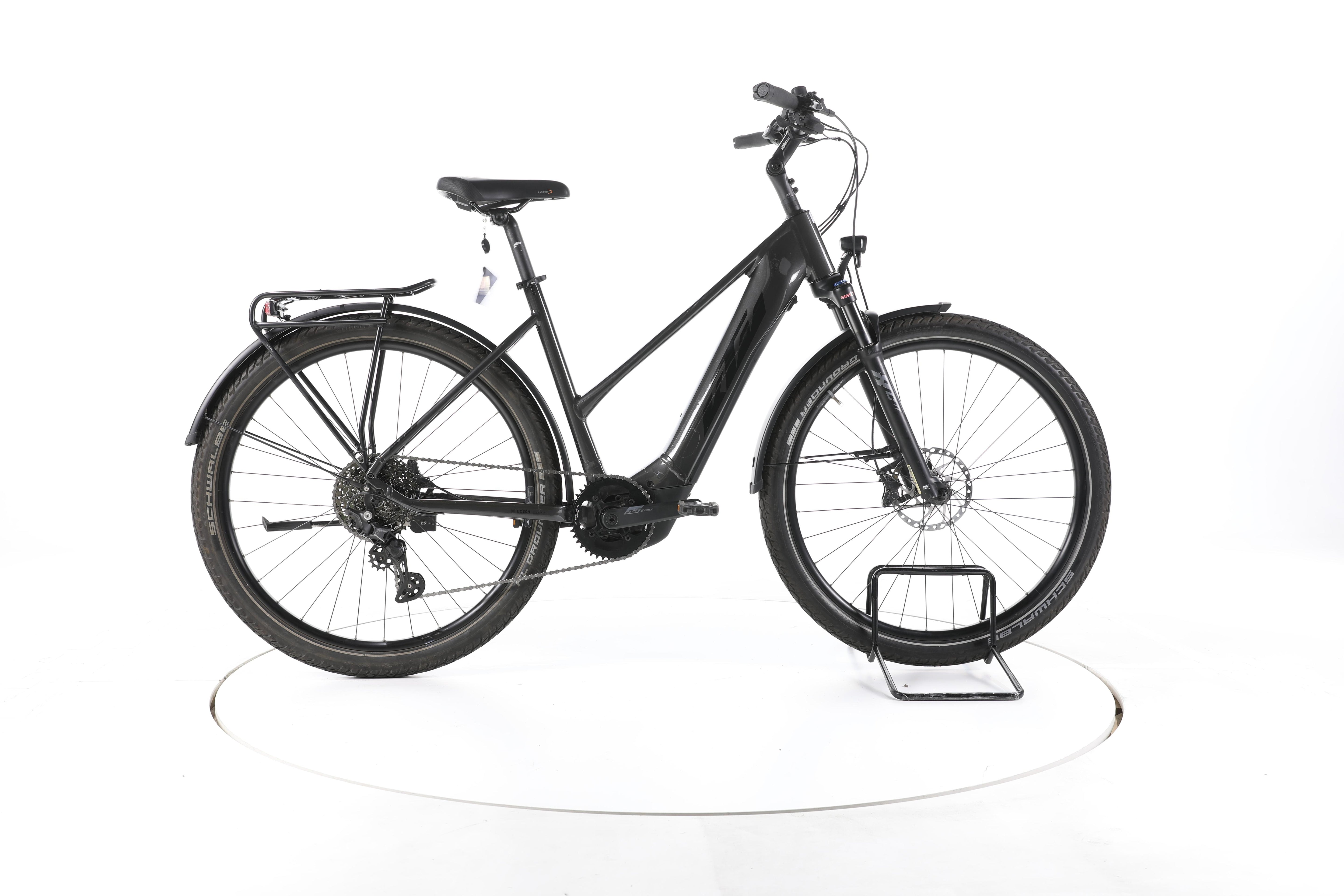 KTM Macina Gran 620 Trekking E-Bike - Image 1