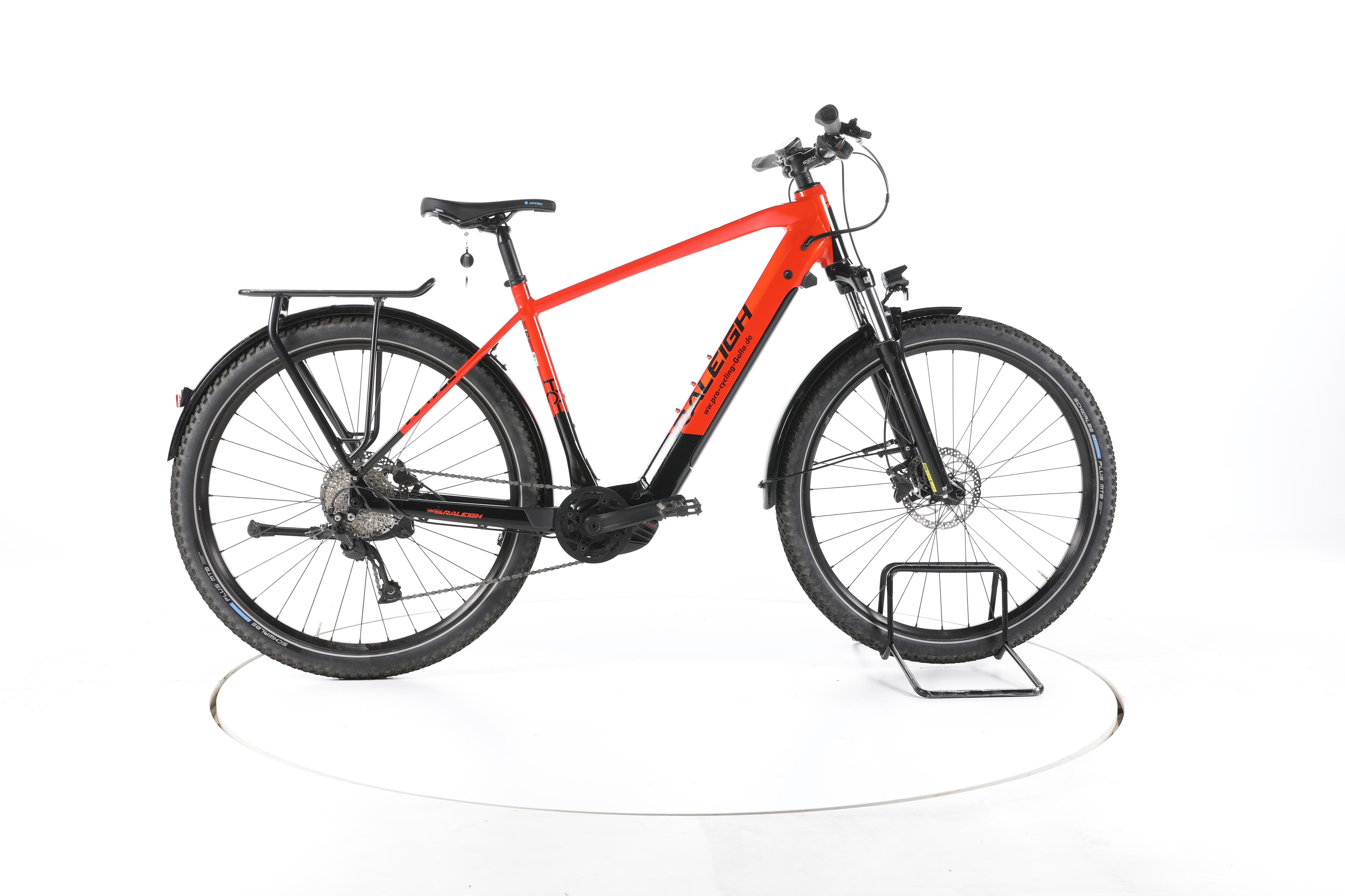 Raleigh Dundee 9 Trekking E-Bike - Image 1