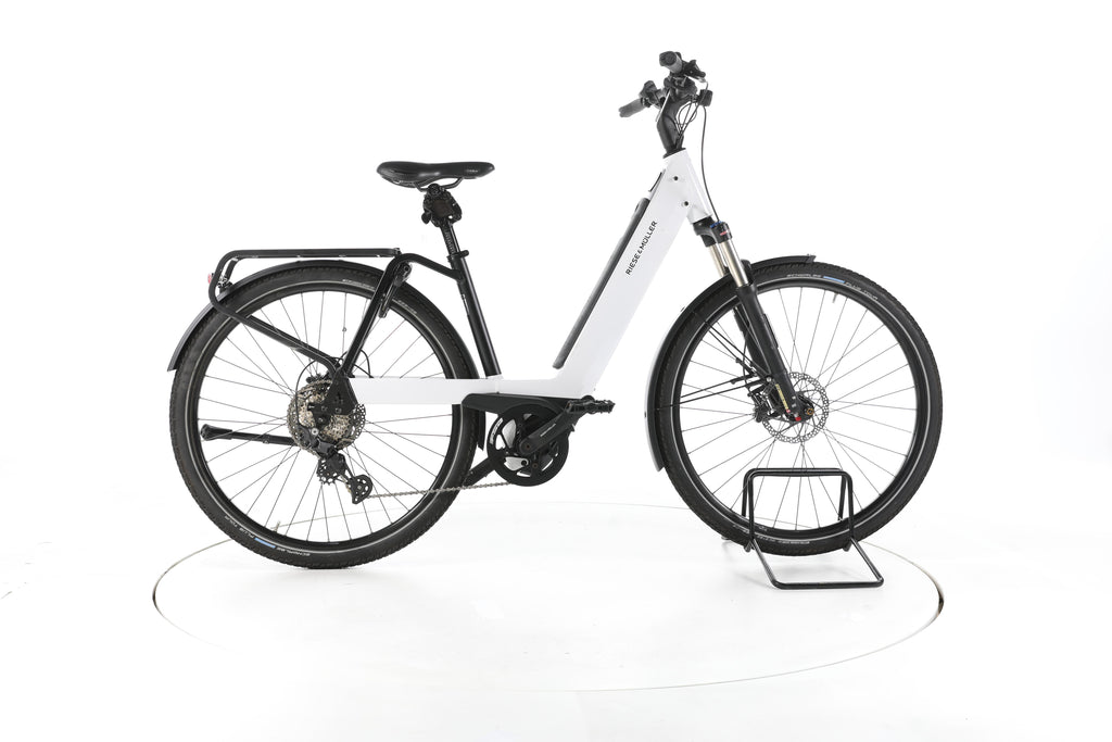Riese & Müller Nevo touring Trekking E-Bike Tiefeinsteiger - Image 1