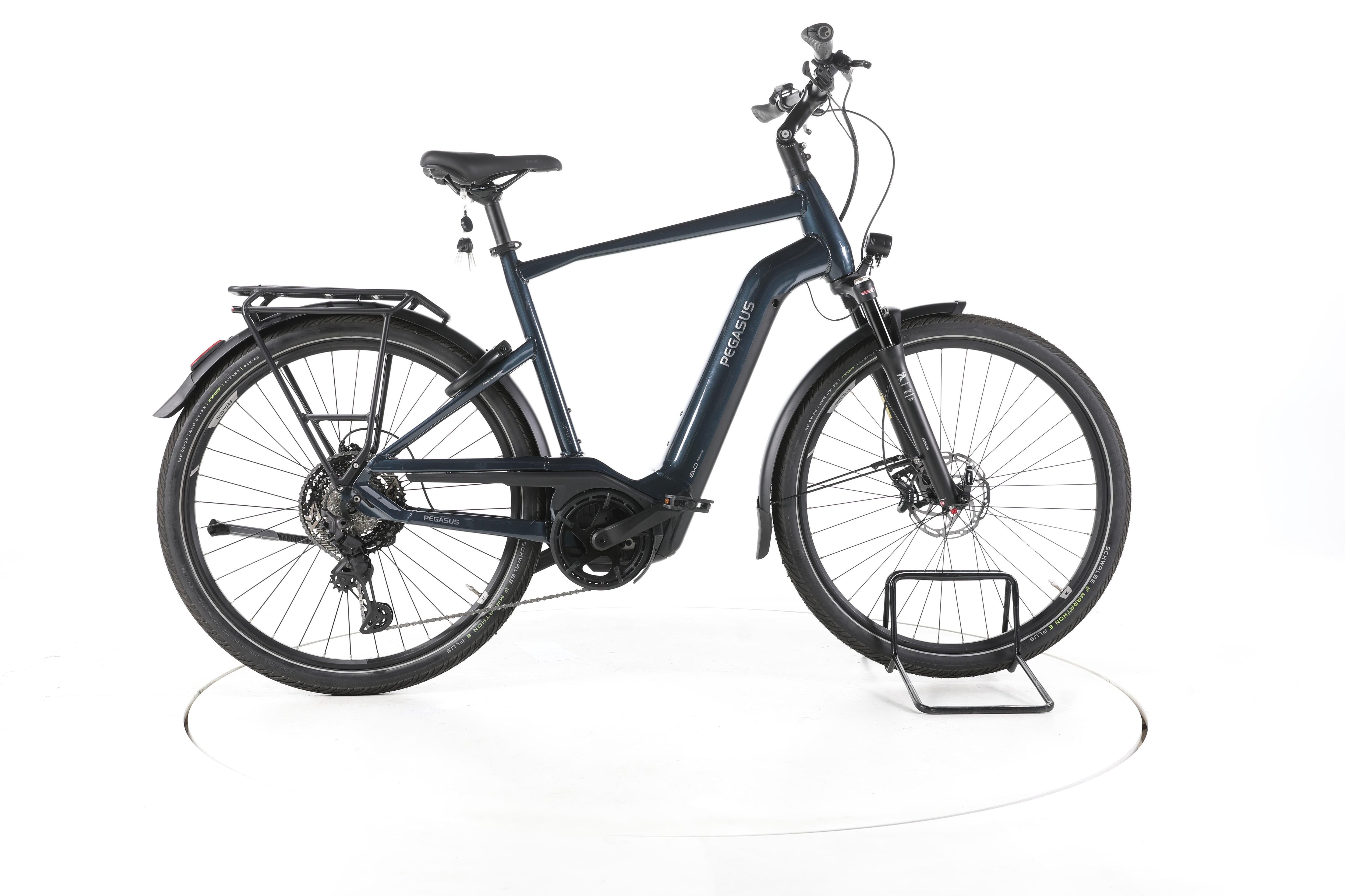 Pegasus Premio Evo 11 Lite Trekking E-Bike - Image 1
