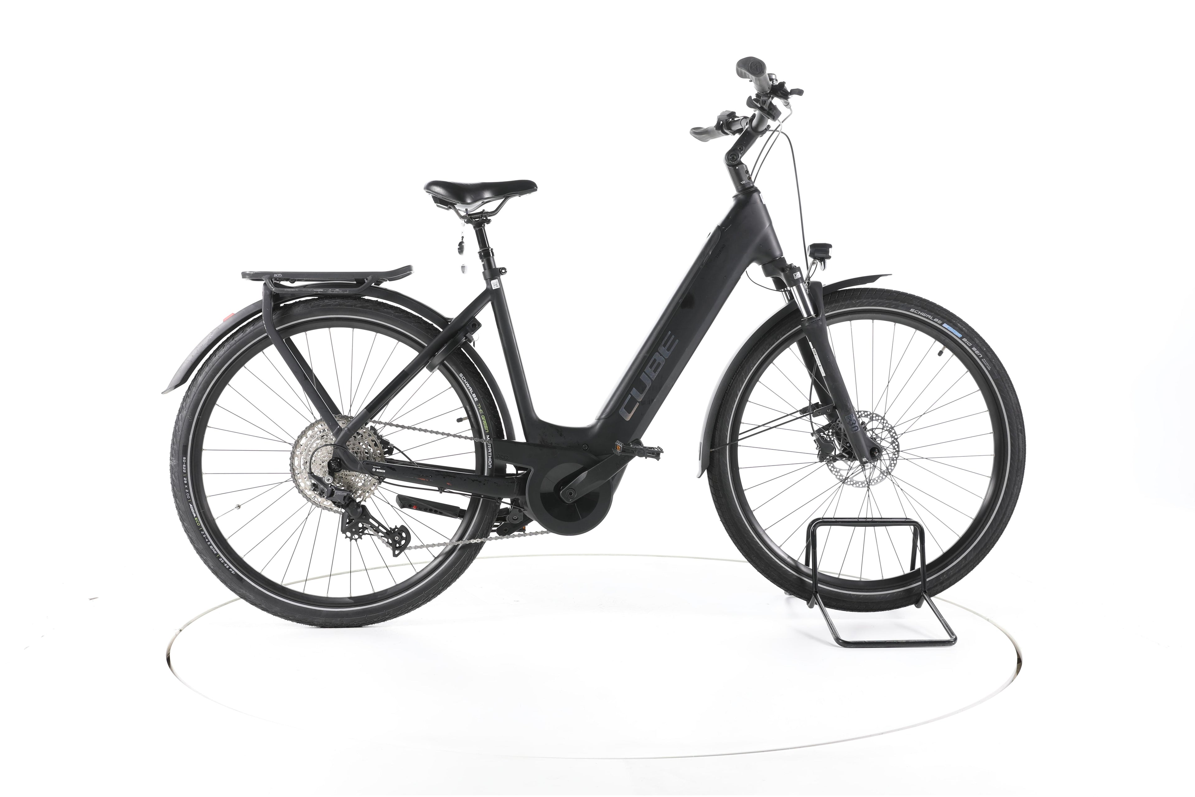 Cube Touring Hybrid Pro Trekking E-Bike Tiefeinsteiger 2023 - Image 1